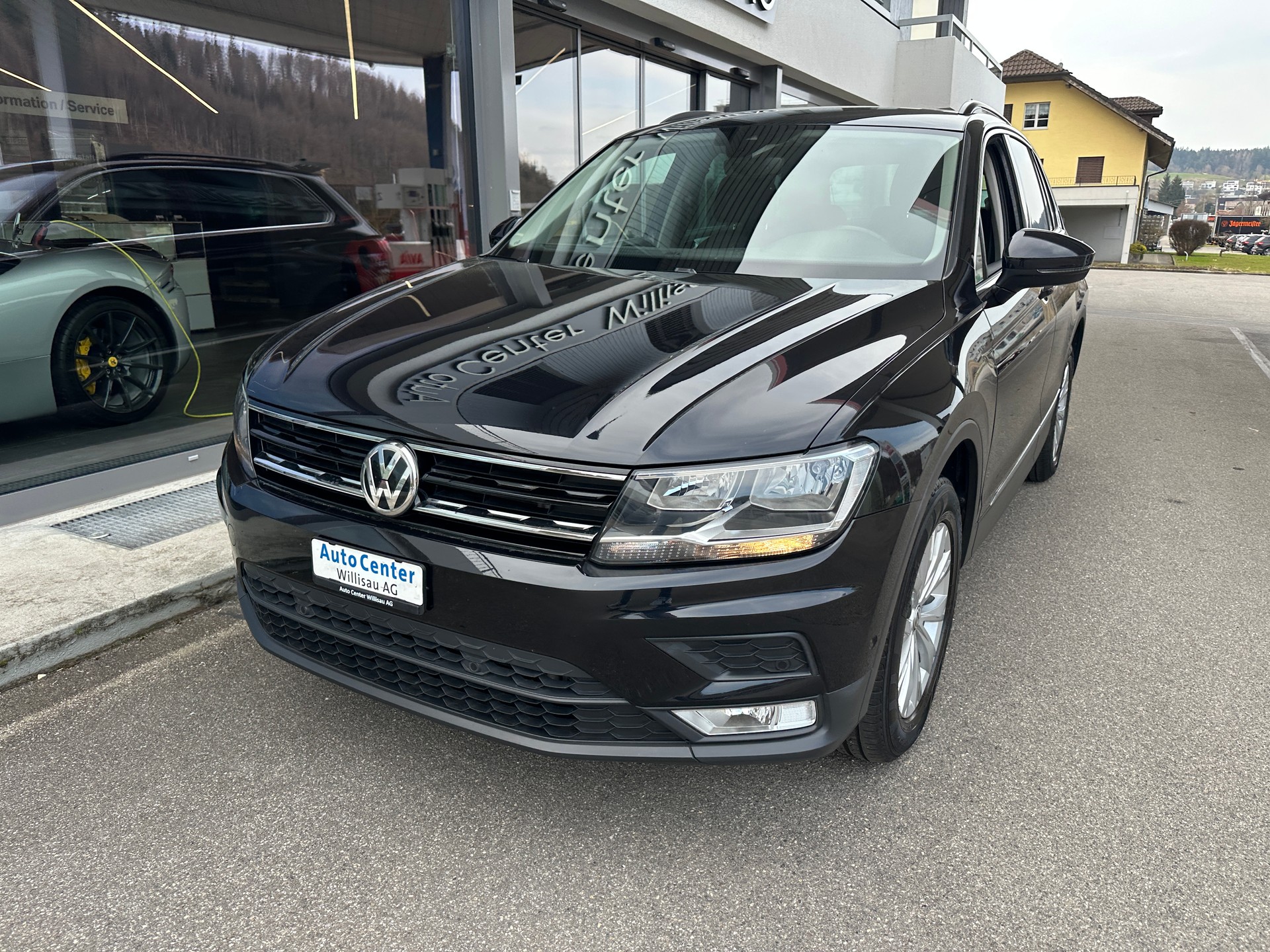 VW Tiguan 2.0 TDI SCR Comfortline 4Motion DSG-showroom-element-2