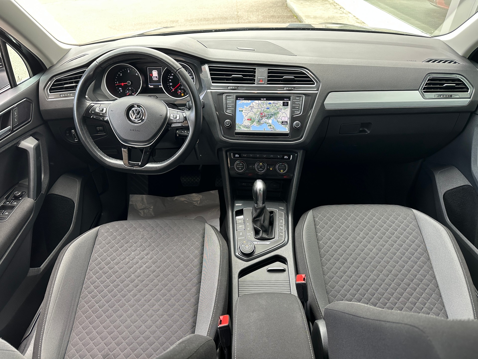 VW Tiguan 2.0 TDI SCR Comfortline 4Motion DSG-image-12