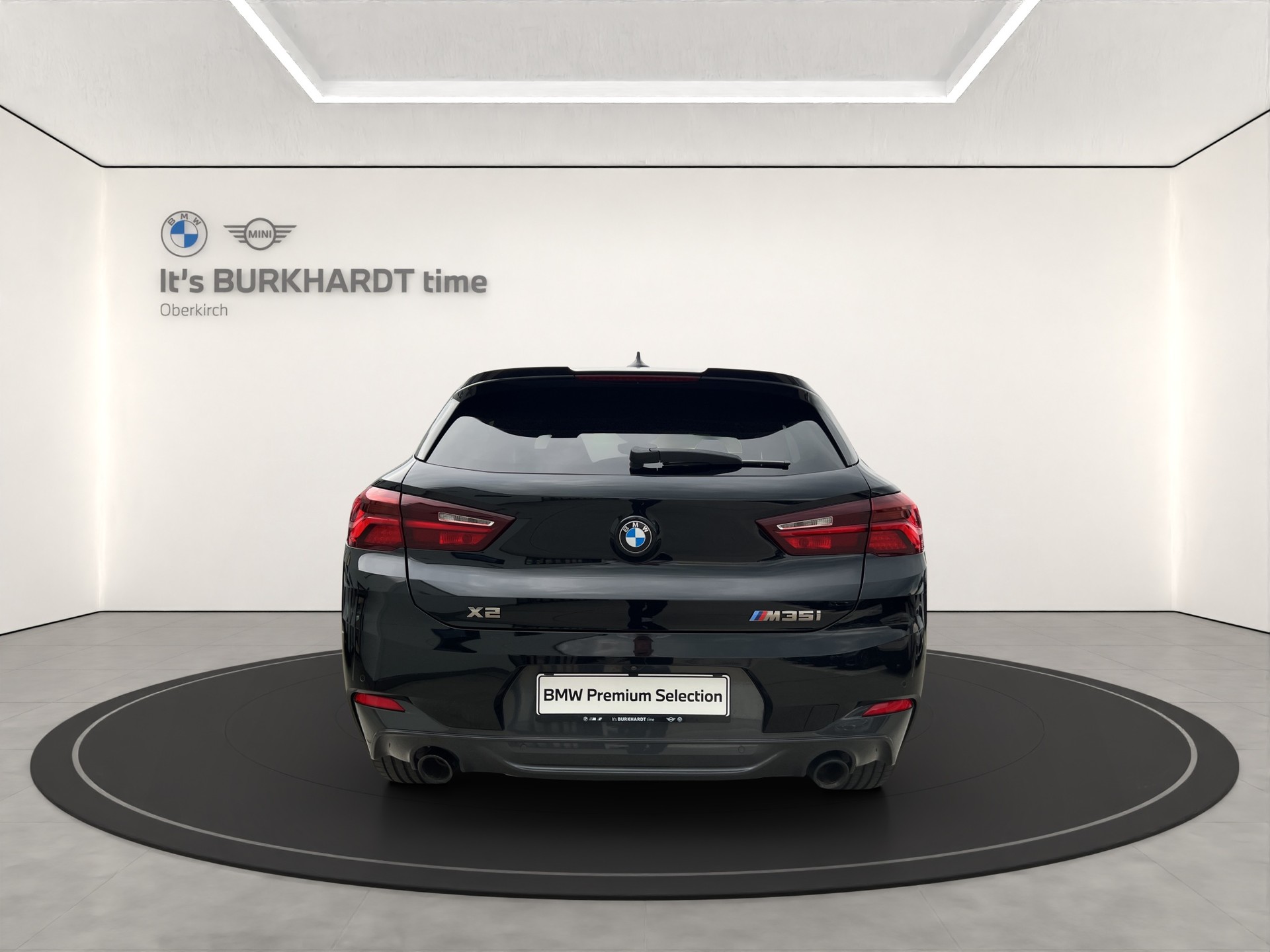BMW X2 M35i-showroom-element-3