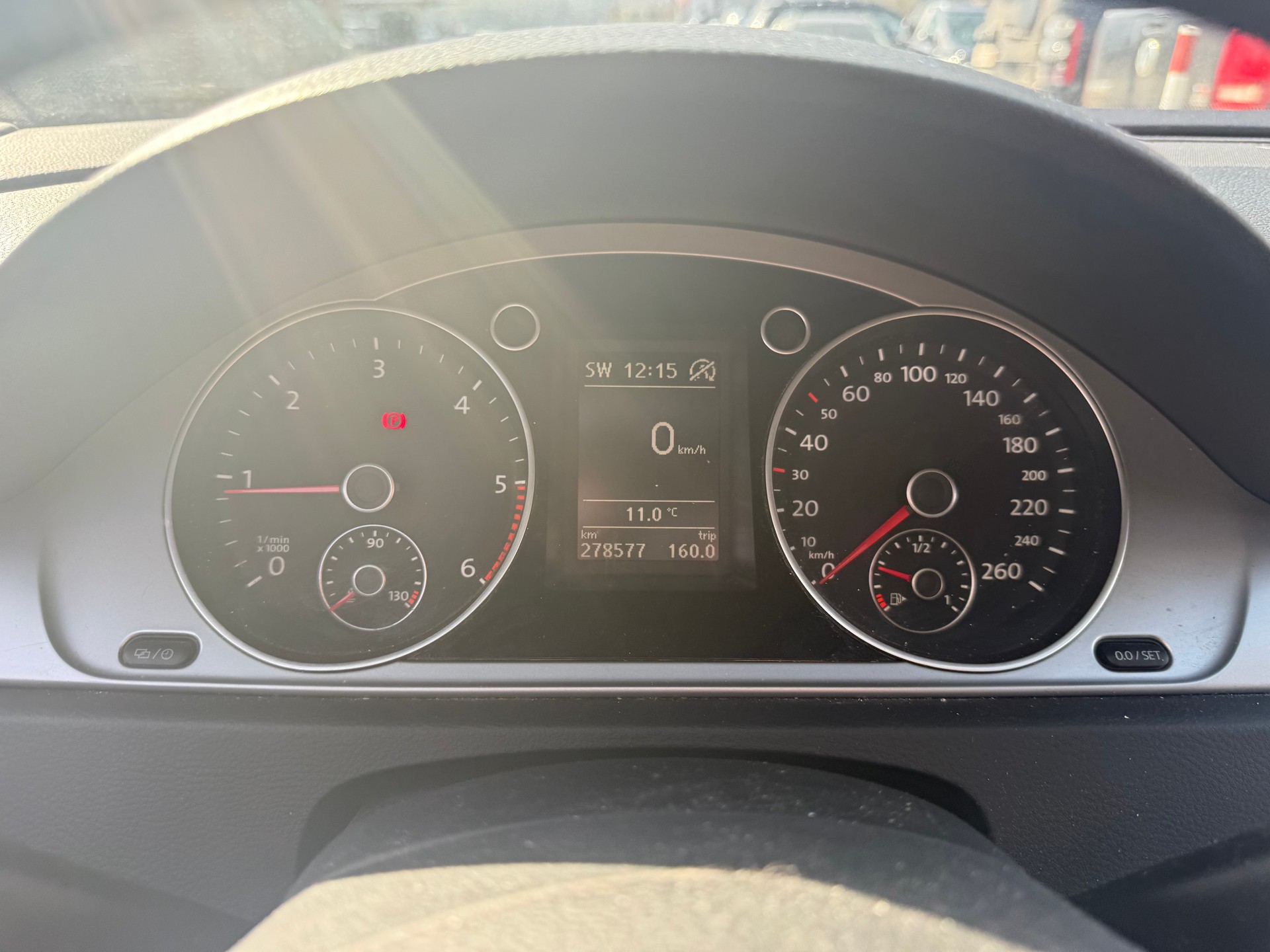 VW Passat Variant 2.0 TDI BMT Trendline-image-11