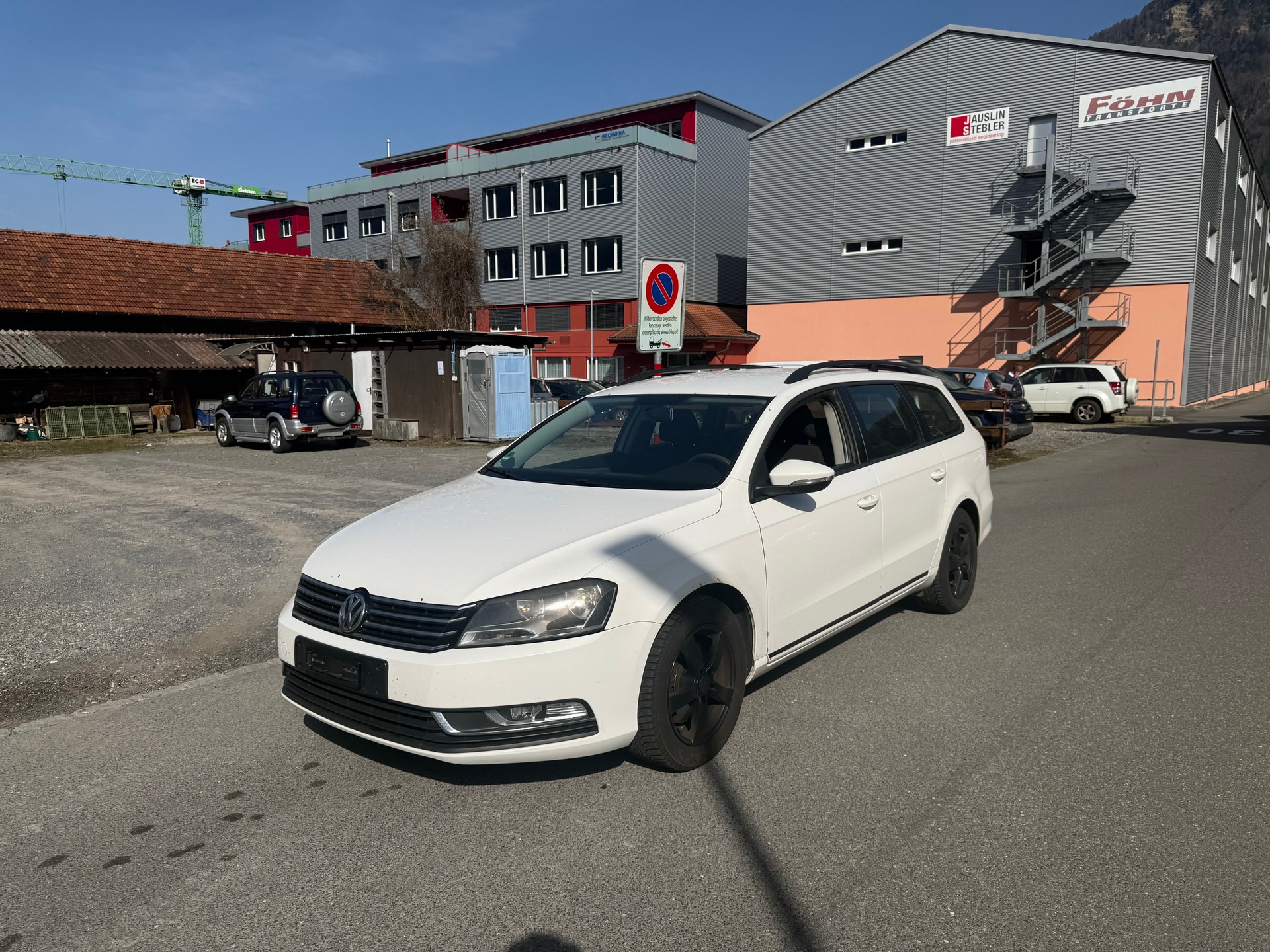 VW Passat Variant 2.0 TDI BMT Trendline-showroom-element-1