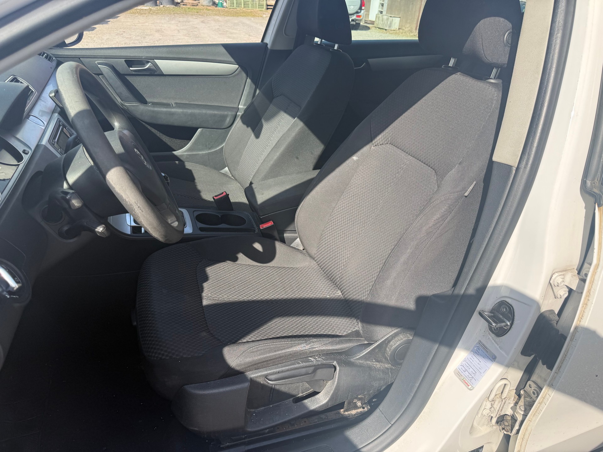 VW Passat Variant 2.0 TDI BMT Trendline-image-6