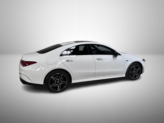MERCEDES-BENZ CLA 250 e AMG Line-image-4