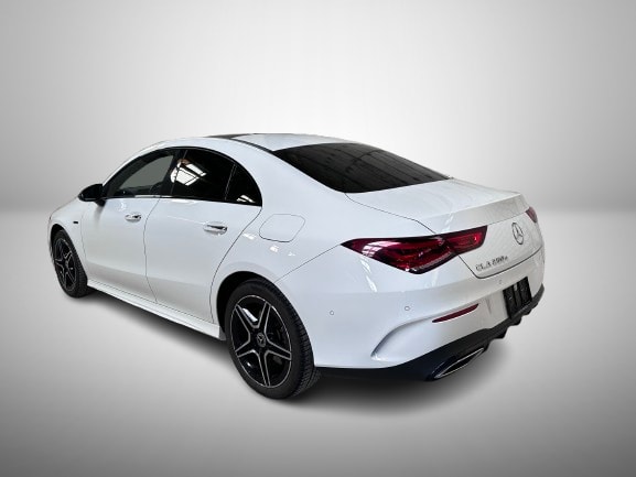 MERCEDES-BENZ CLA 250 e AMG Line-showroom-element-1