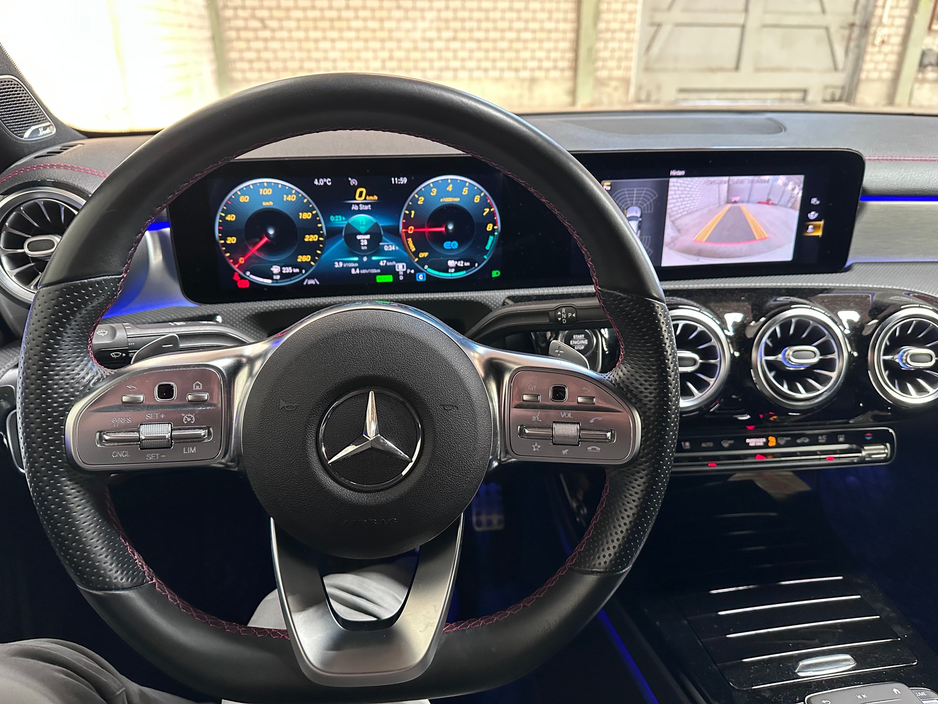 MERCEDES-BENZ CLA 250 e AMG Line-image-7