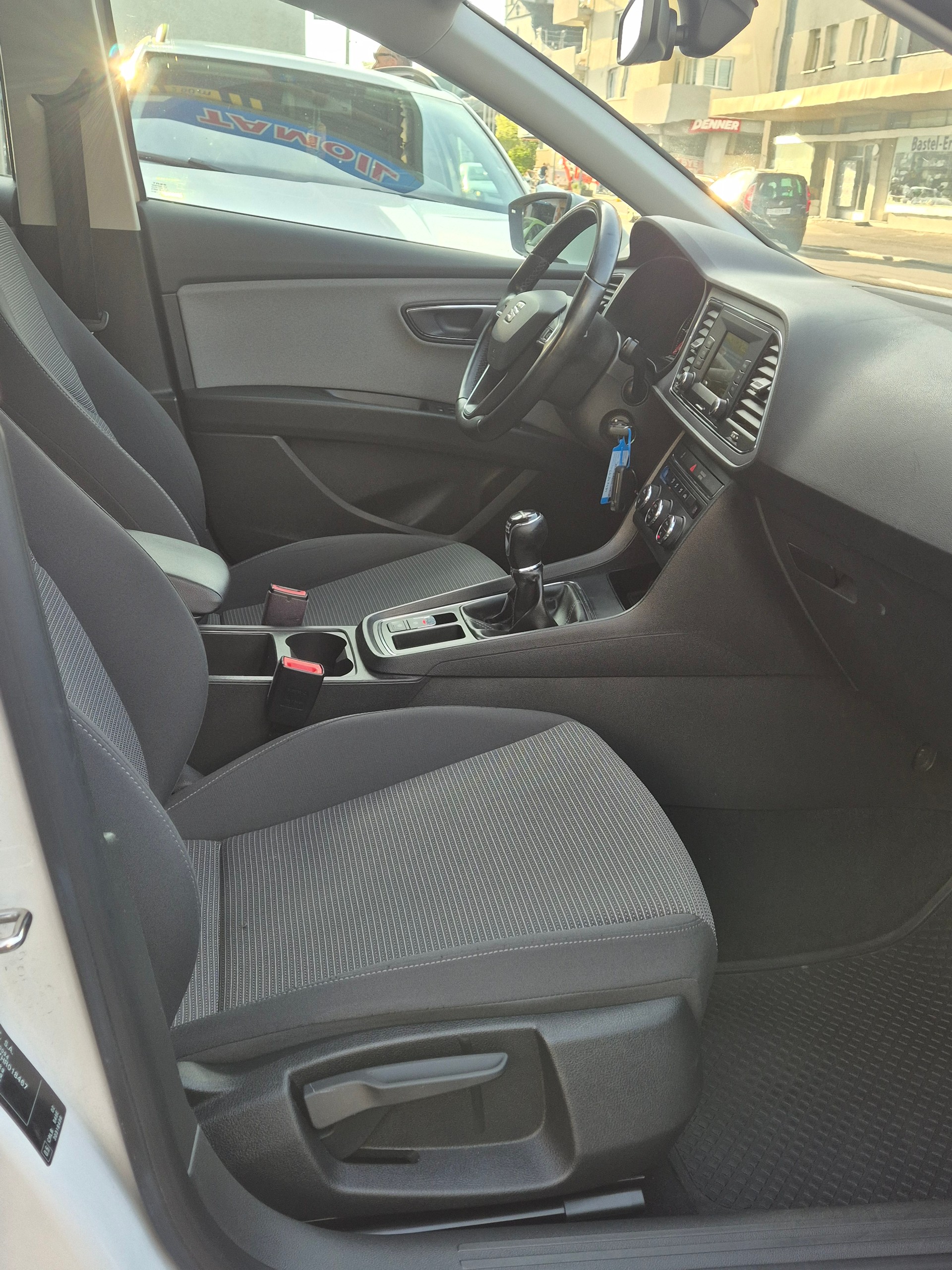 SEAT Leon ST 2.0 TDI Style 4Drive-image-6