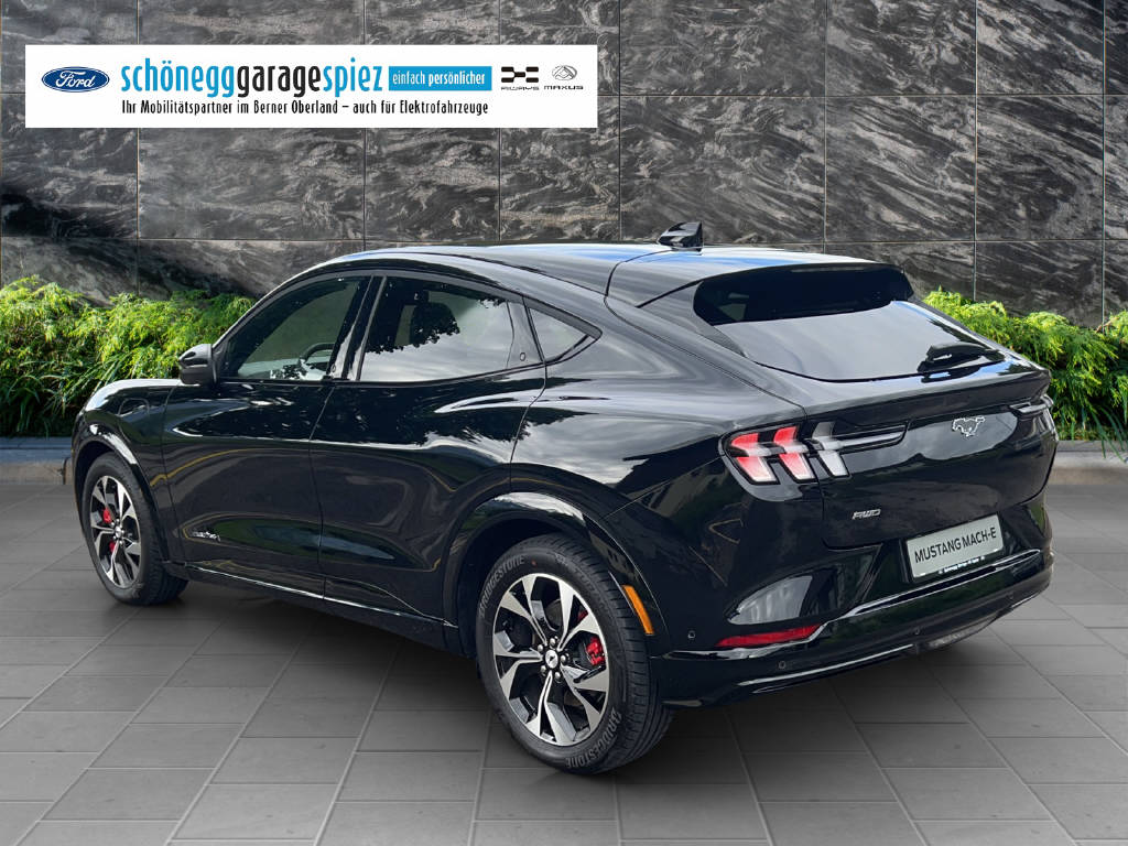 FORD Mustang Mach-E Premium AWD-showroom-element-3