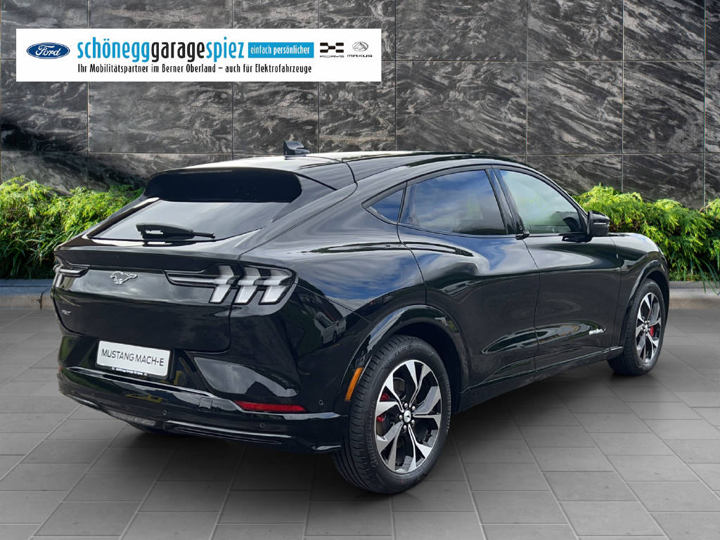 FORD Mustang Mach-E Premium AWD-image-5