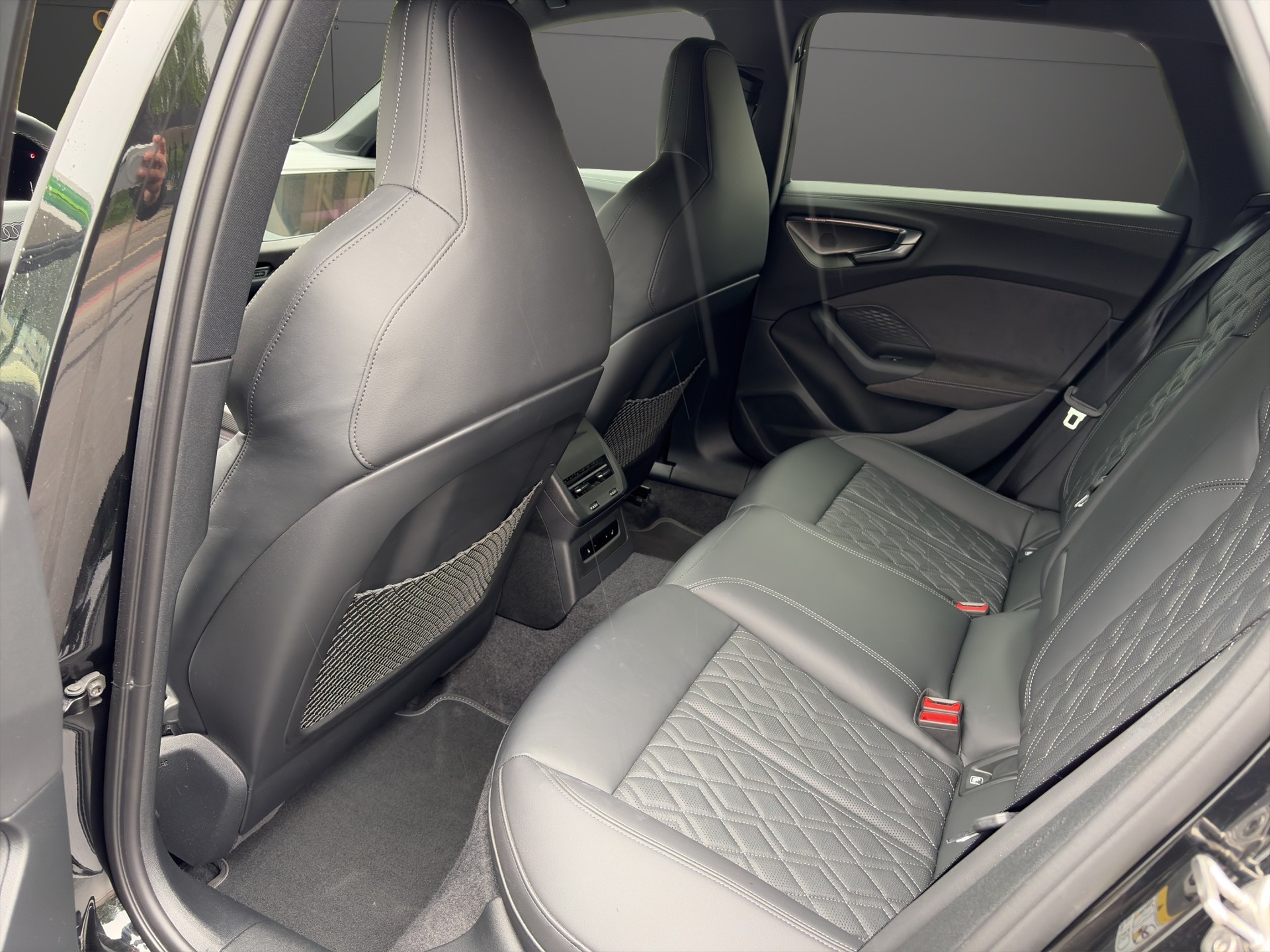 AUDI S5 Avant TFSI quattro S tronic-image-12