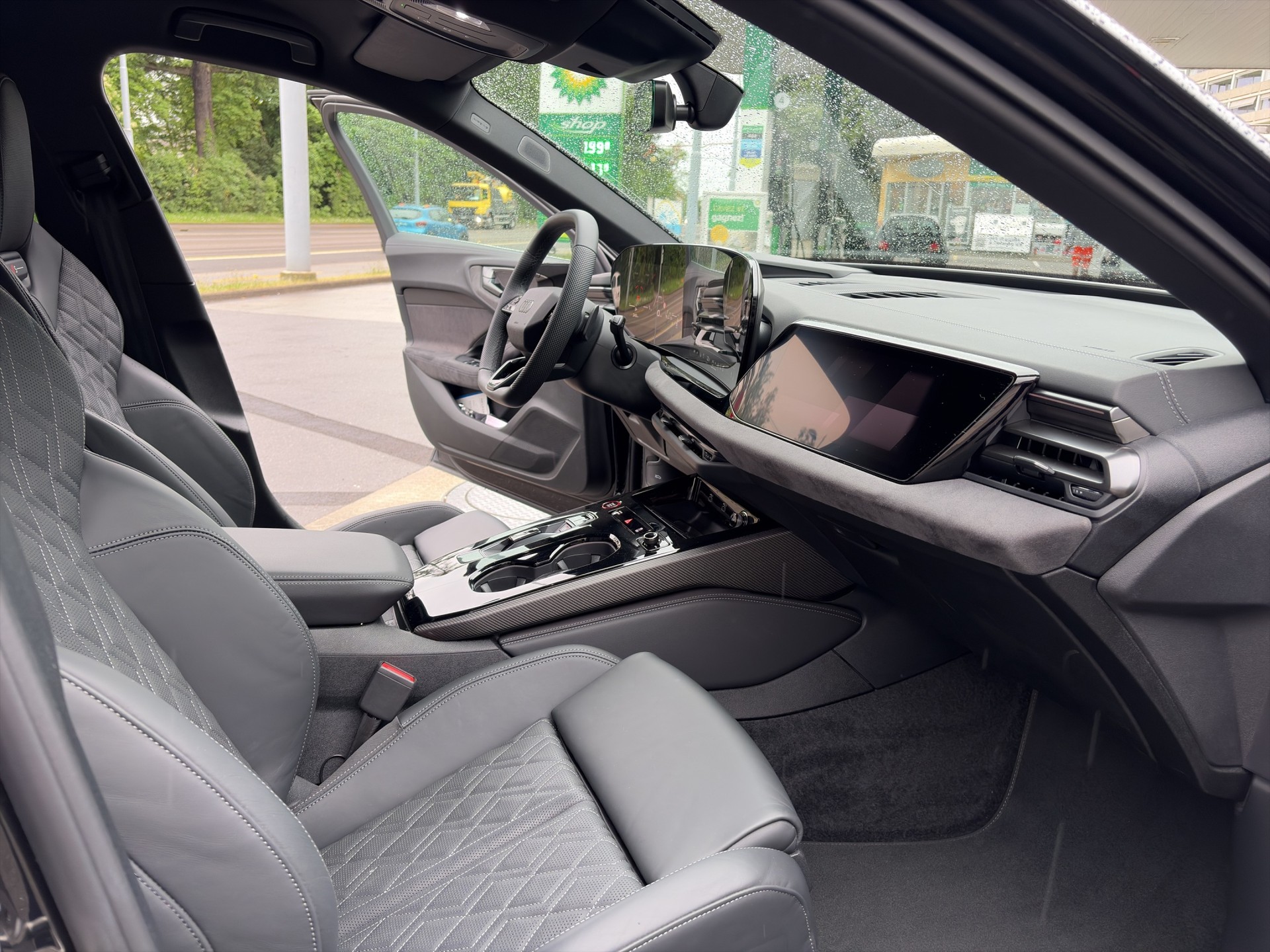 AUDI S5 Avant TFSI quattro S tronic-image-15
