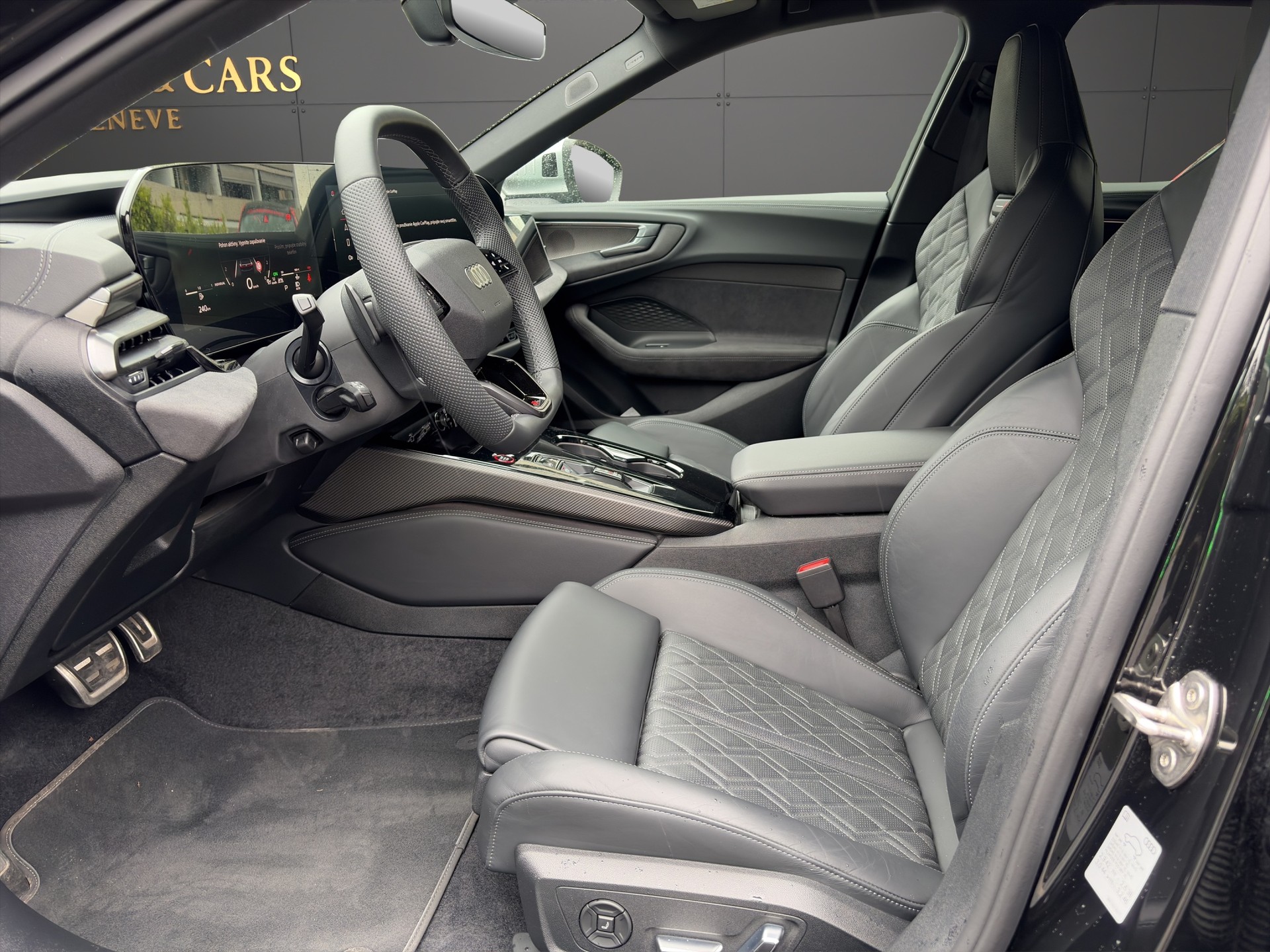 AUDI S5 Avant TFSI quattro S tronic-image-9