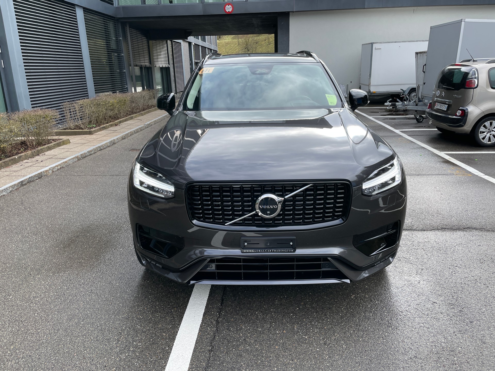 VOLVO XC90 B5 Diesel Mild Hybrid AWD Ultimate Dark Geartronic - 7 Sitzer-showroom-element-1