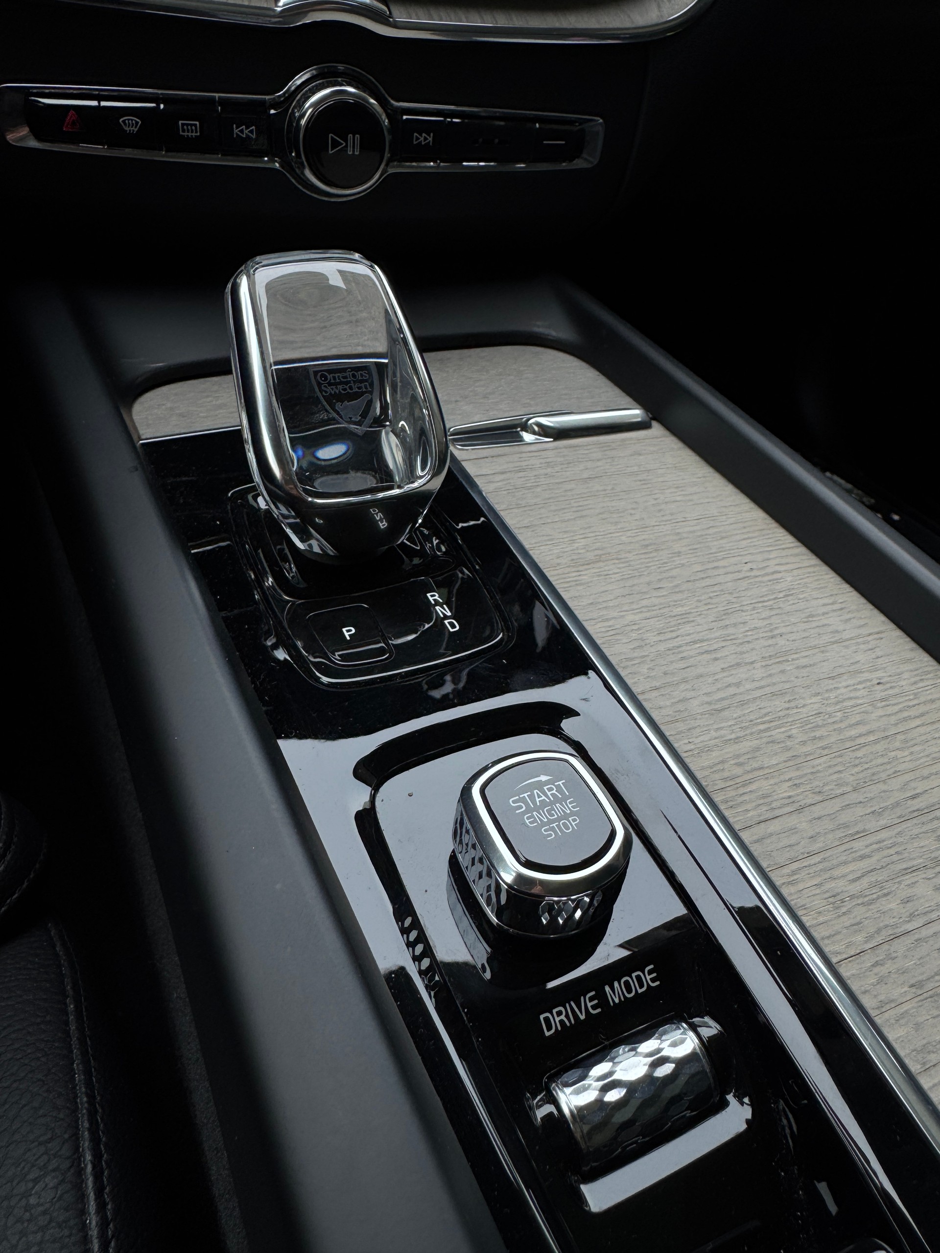 VOLVO XC60 T6 eAWD Inscription Geartronic-image-17