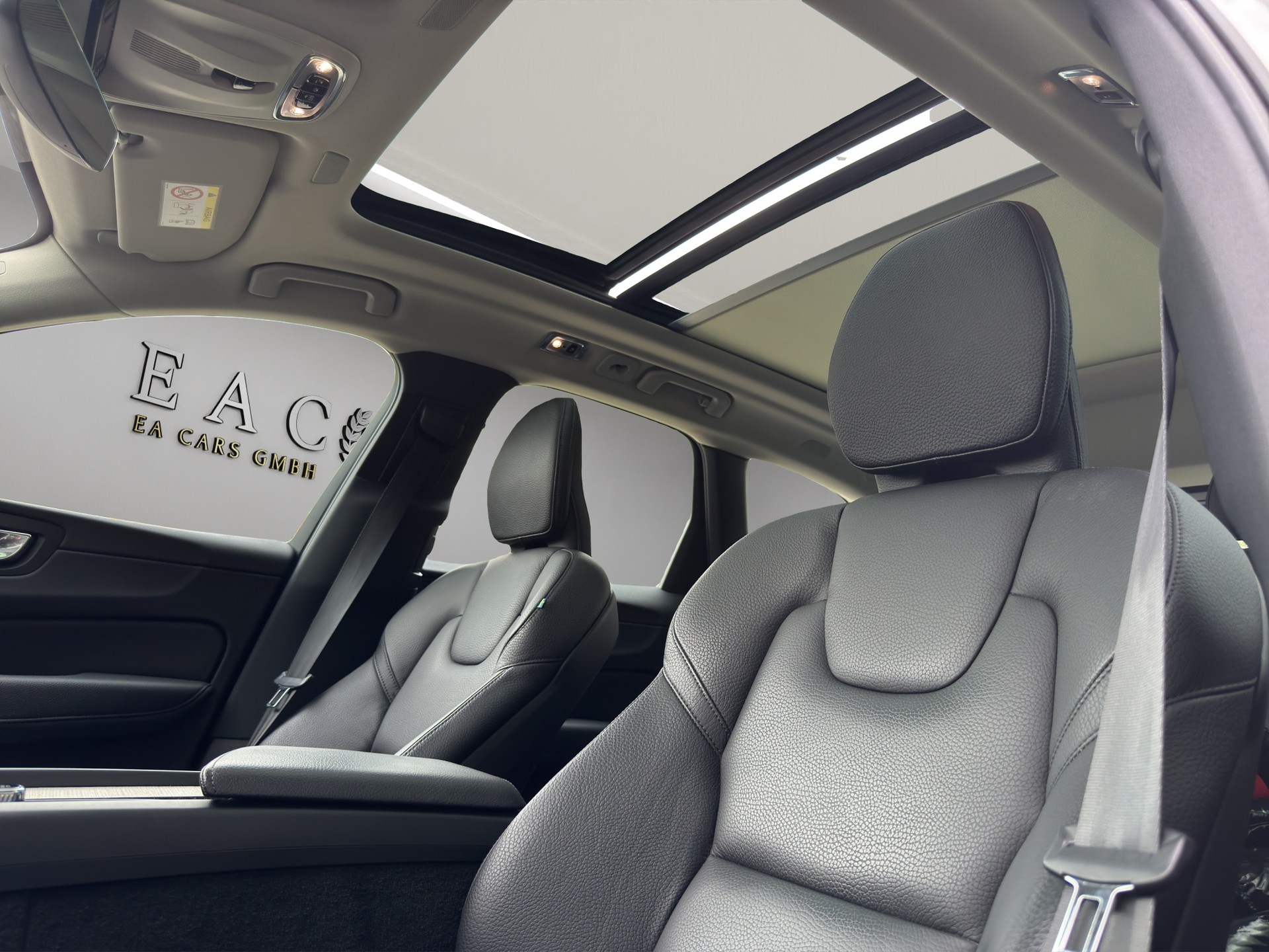 VOLVO XC60 T6 eAWD Inscription Geartronic-image-16
