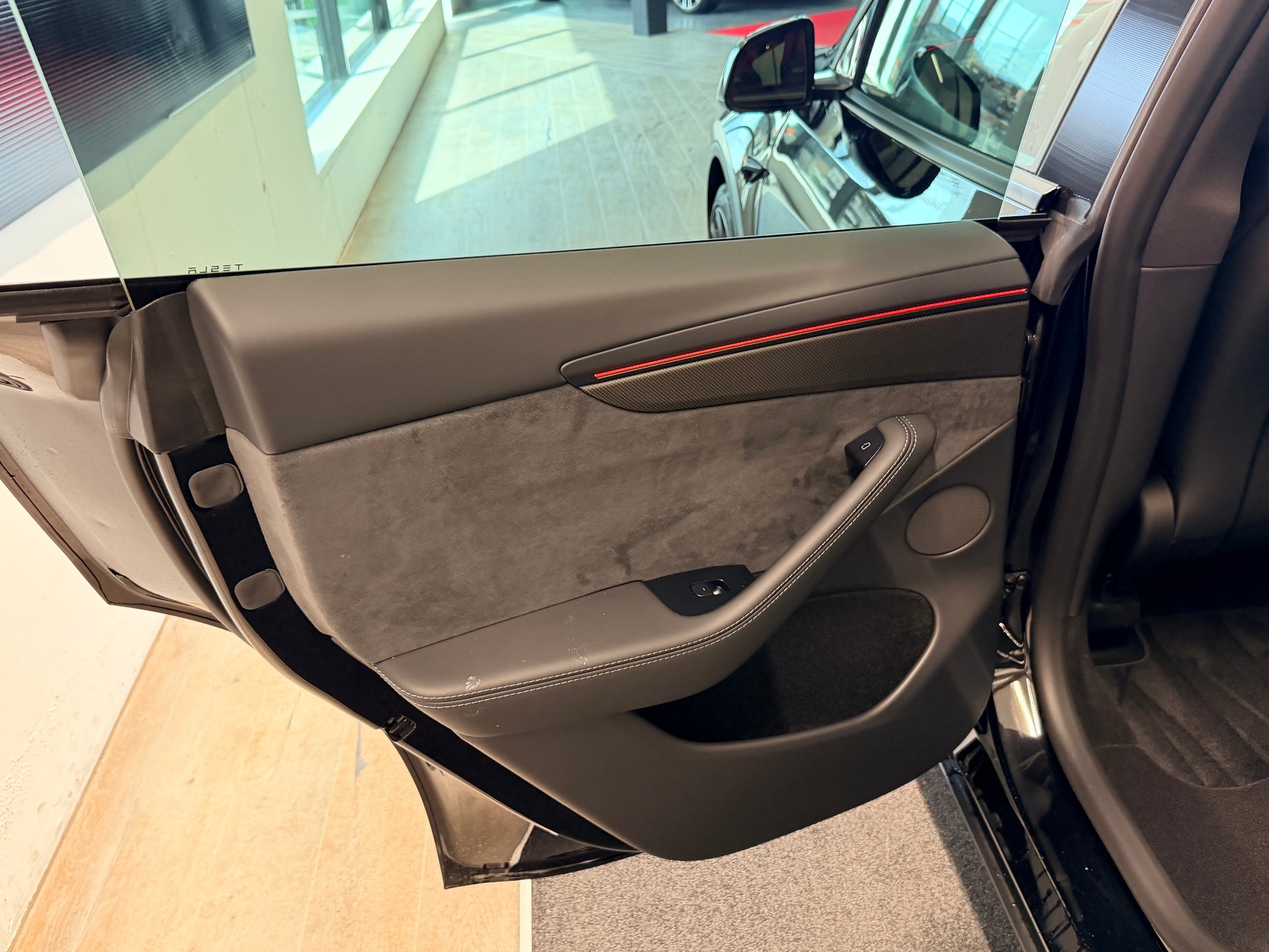 TESLA Model Y Performance-image-17