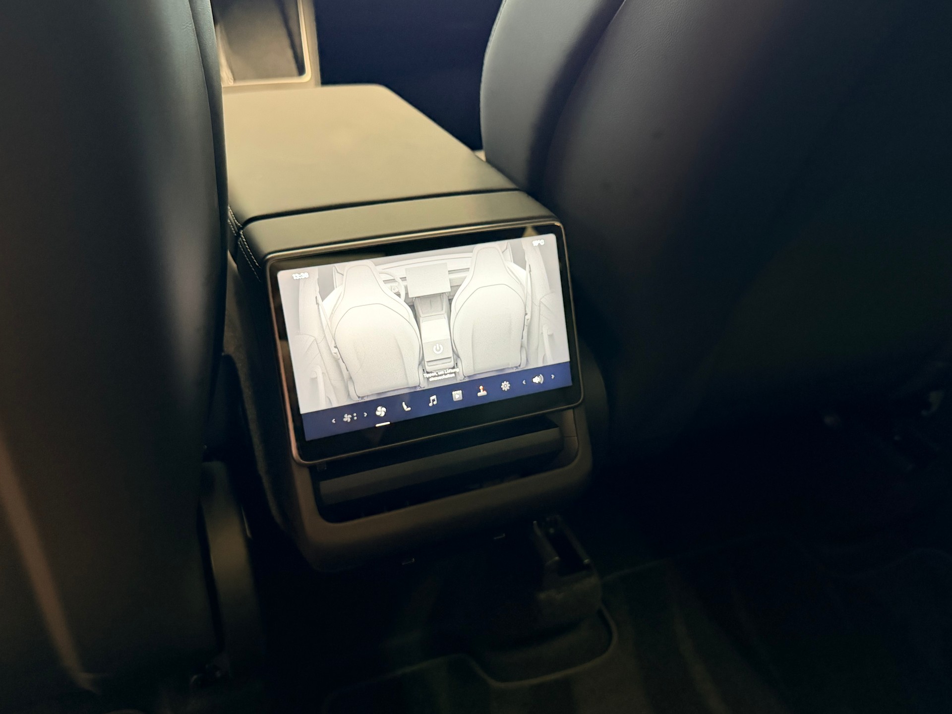 TESLA Model Y Performance-image-18