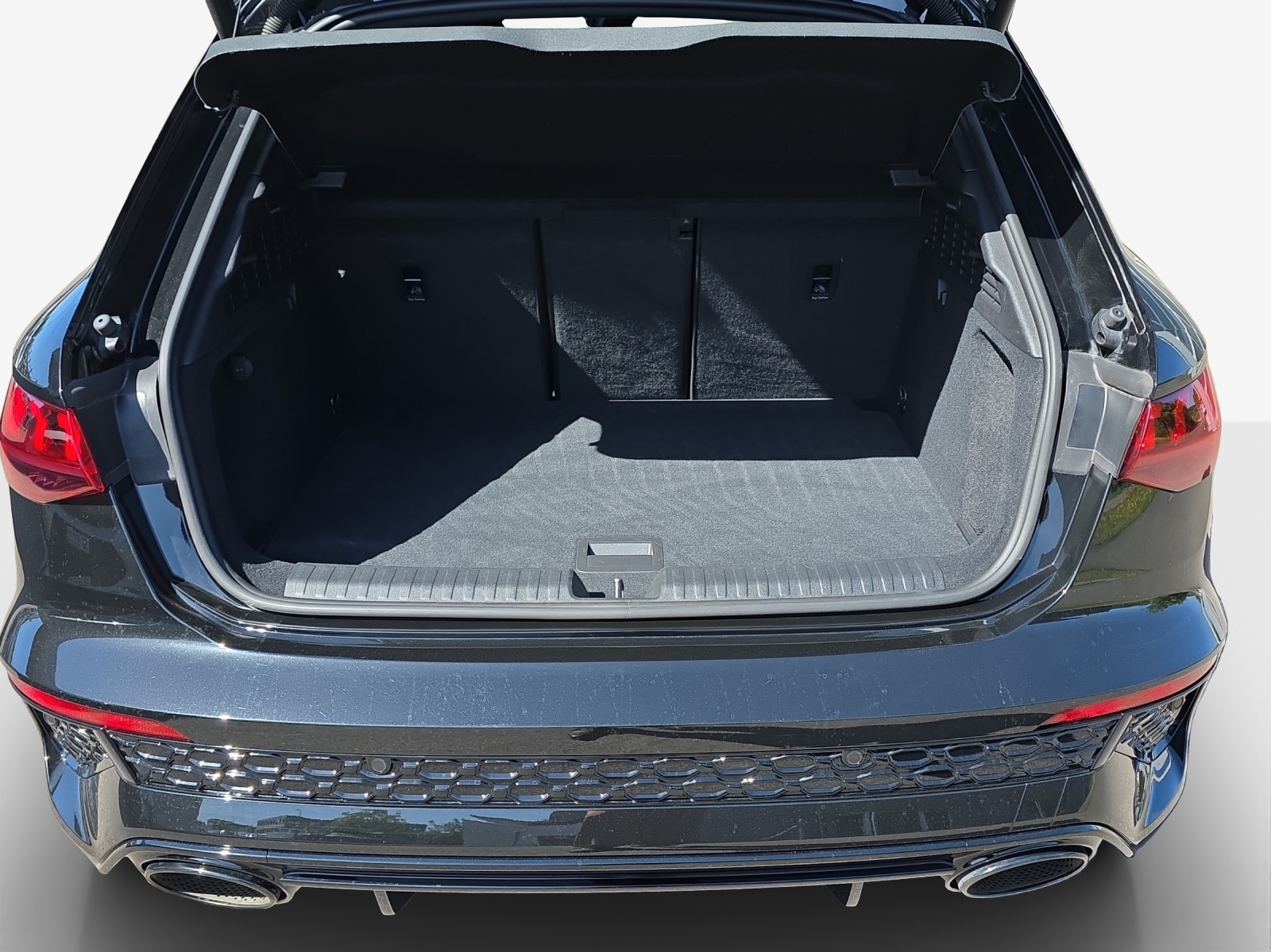 AUDI RS3 Sportback 2.5 TSI quattro S-tronic-image-12