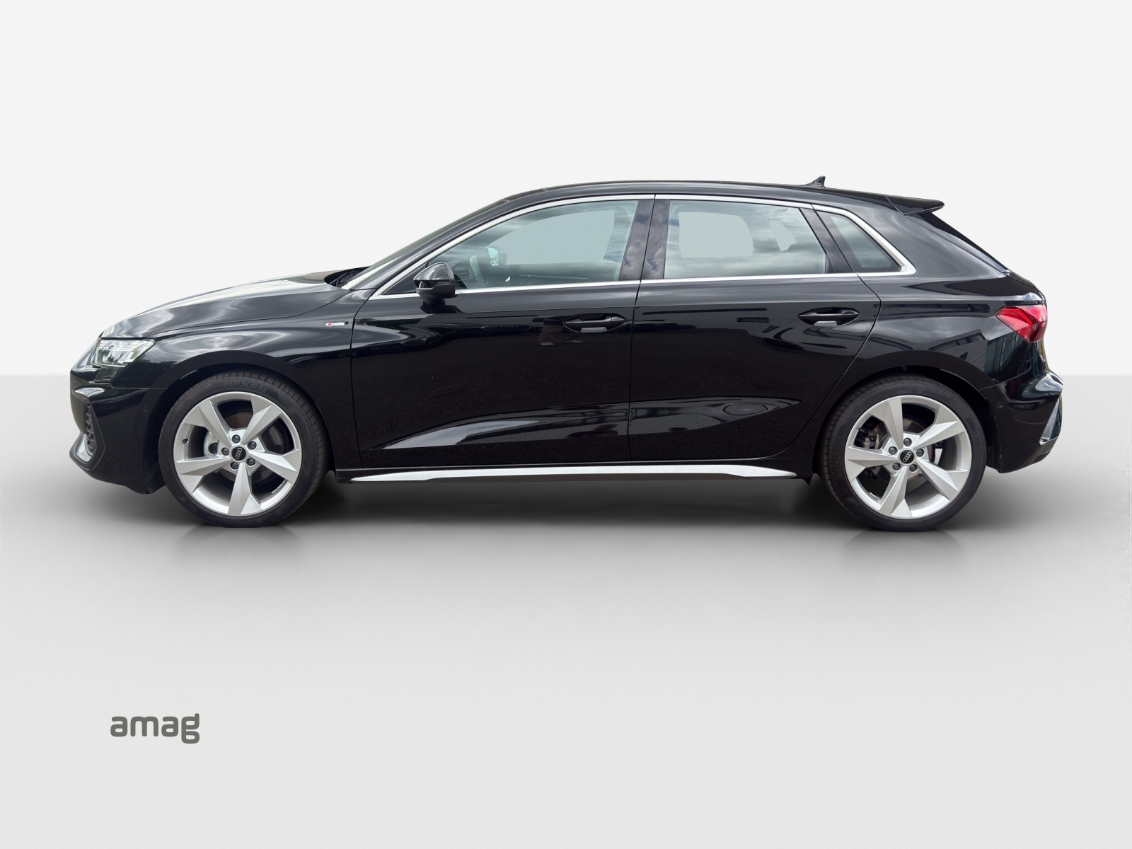 AUDI A3 Sportback 35 TFSI S line Attraction S-tronic-showroom-element-1