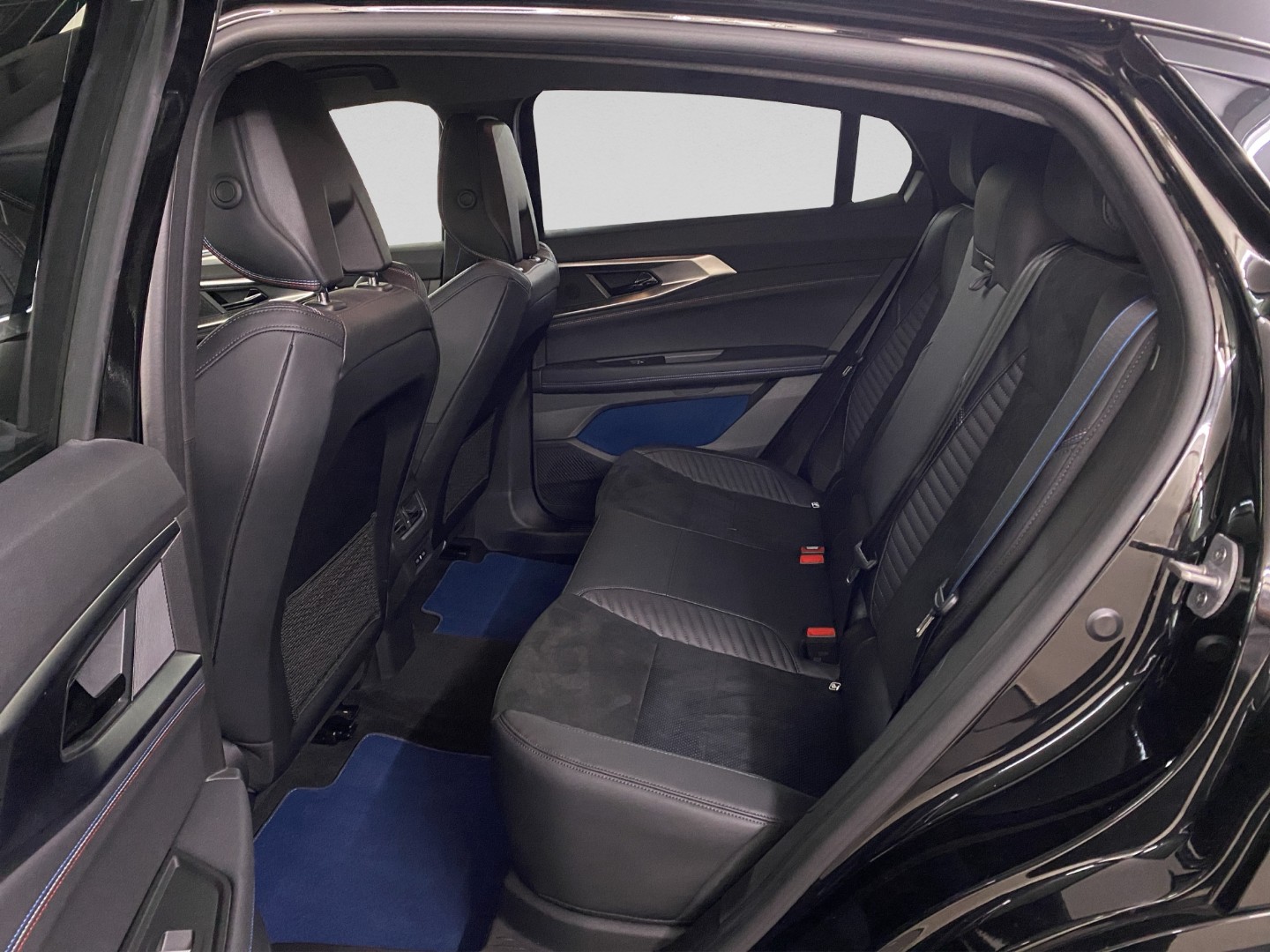 RENAULT Rafale 1.2 E-Tech Hybrid 200 Esprit Alpine-image-12