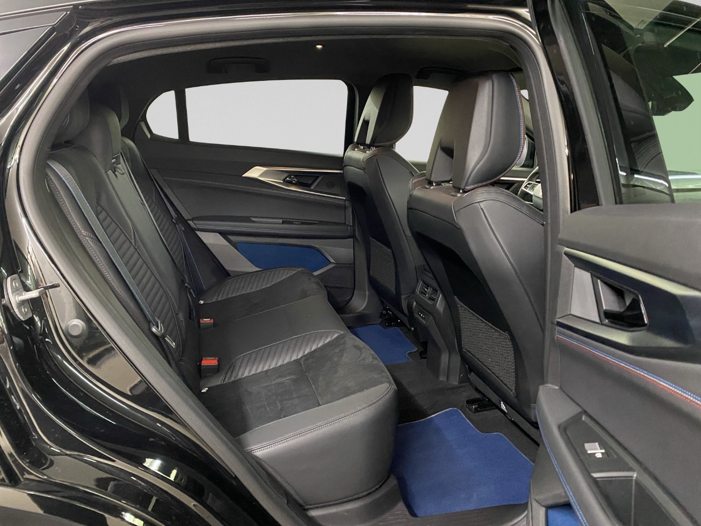 RENAULT Rafale 1.2 E-Tech Hybrid 200 Esprit Alpine-image-21