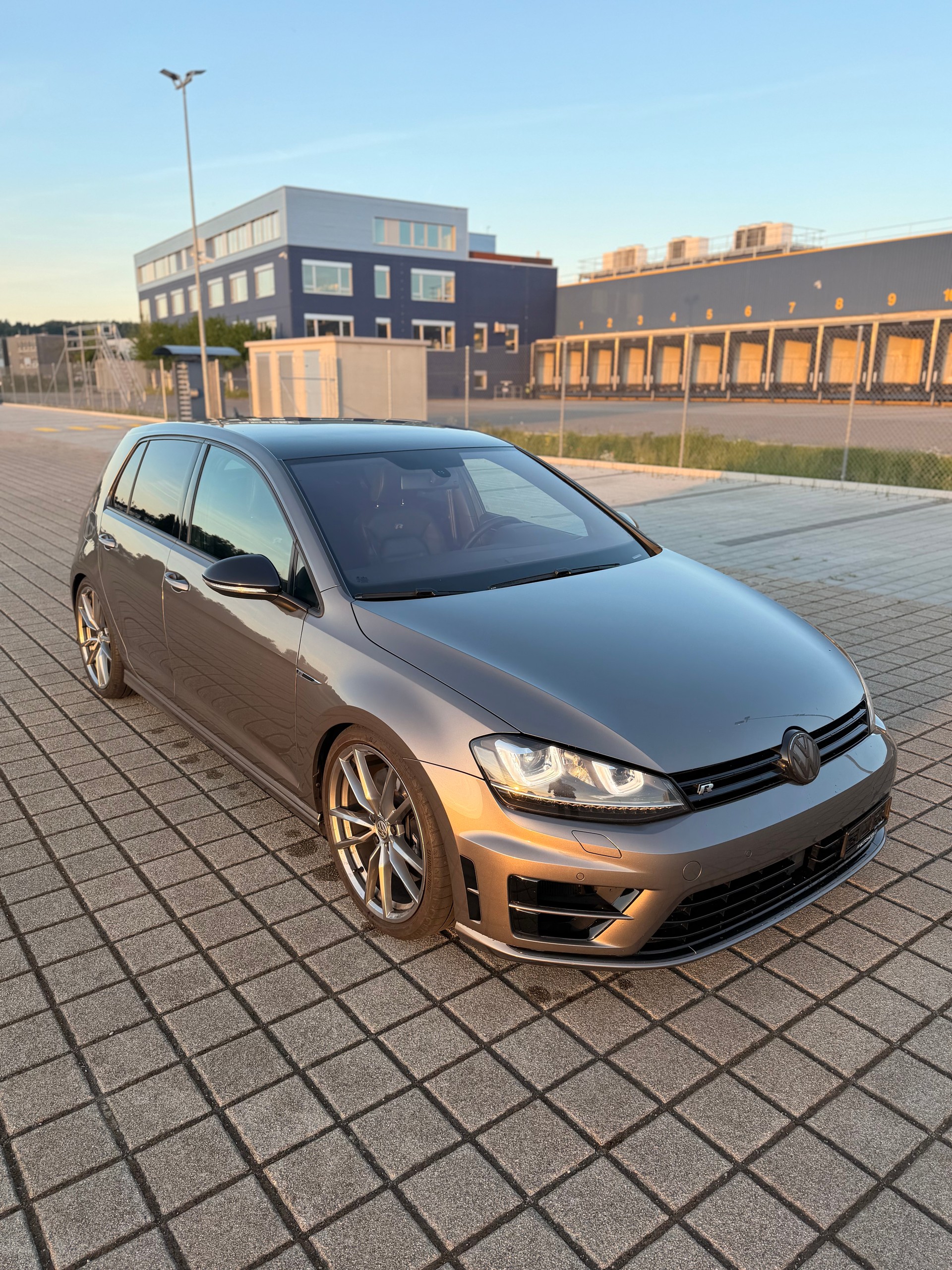 VW Golf 2.0 TSI R360 ABT 4Motion DSG-image-5