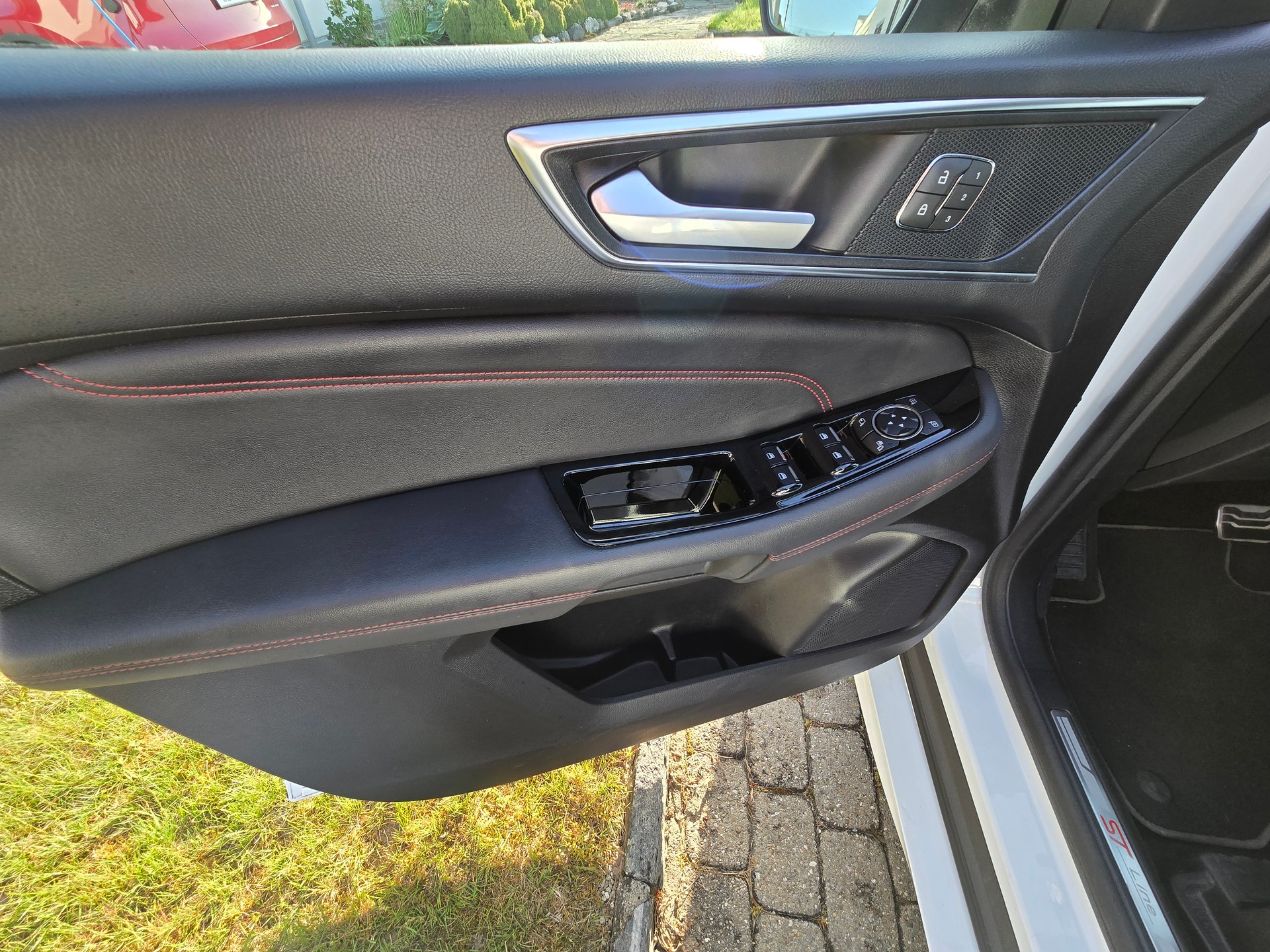 FORD 2.0 TDCi ST-Line AWD Automatic-image-8