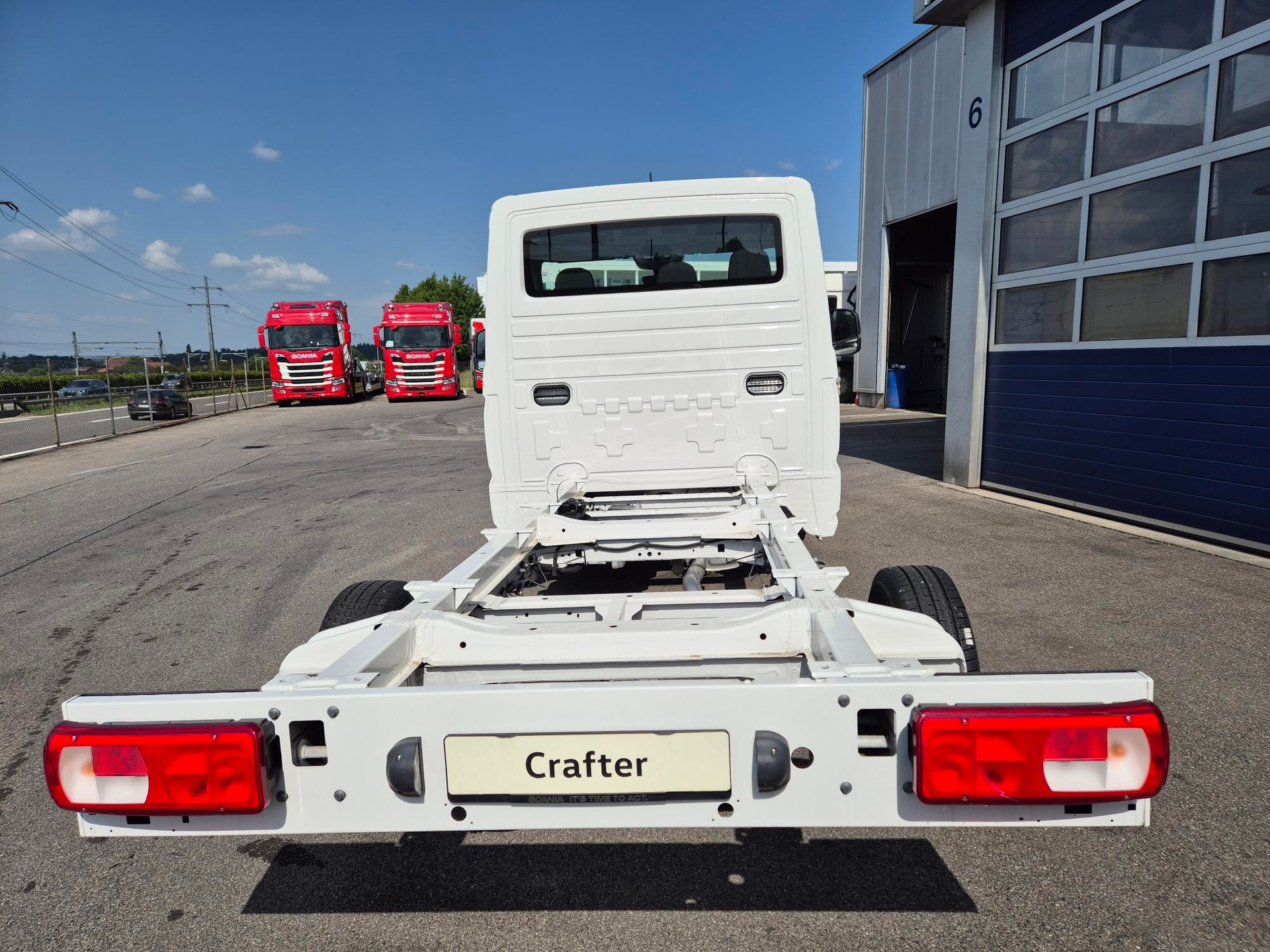 VW Crafter 35 2.0 BiTDI Kipp./Prits./Koffer+Heb. Champion L3-showroom-element-2