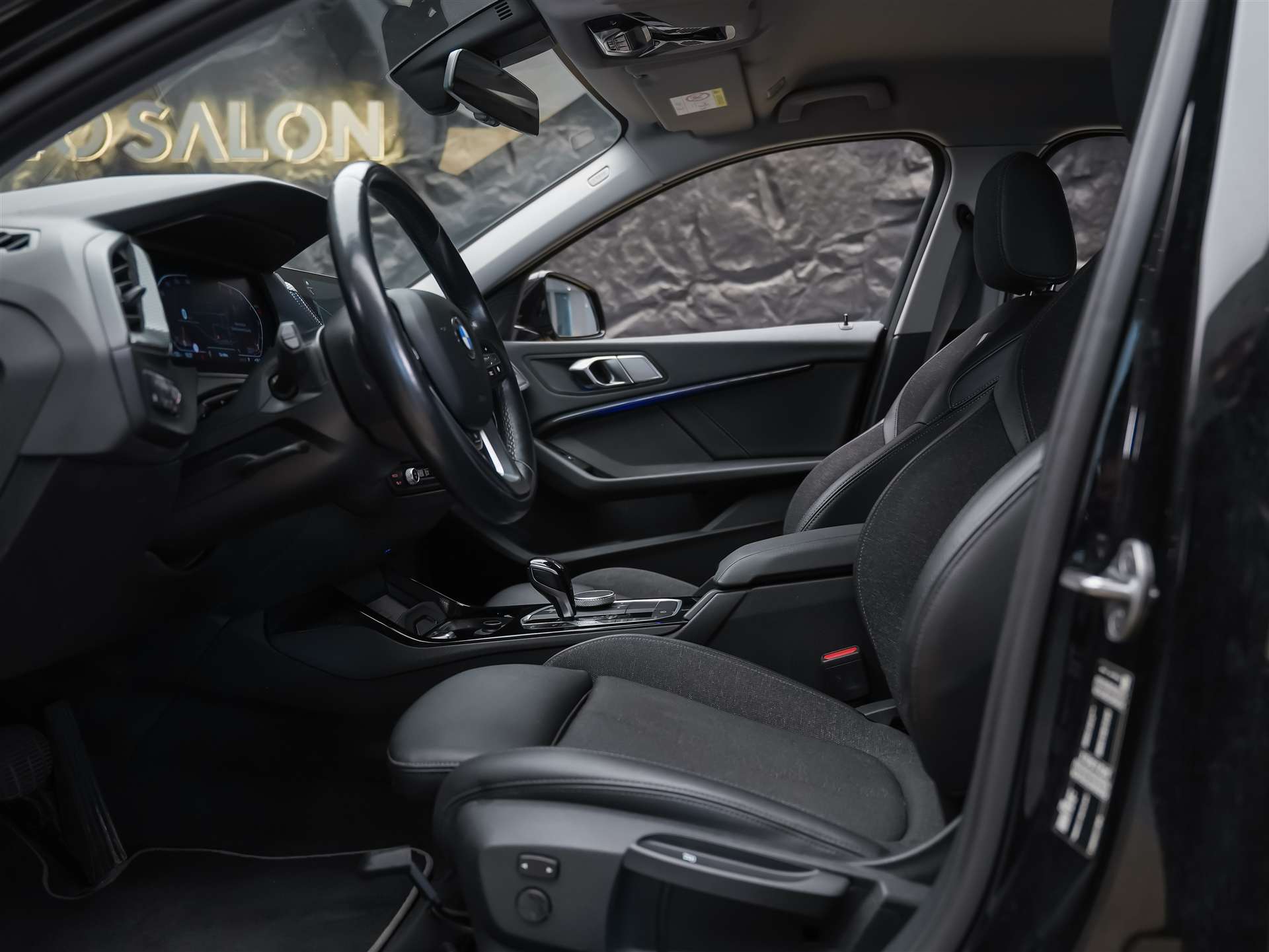 BMW 118i Sport Line Steptronic *CH-Auto*Harman/Kardon*Lenkradheizung*ACC*-image-8