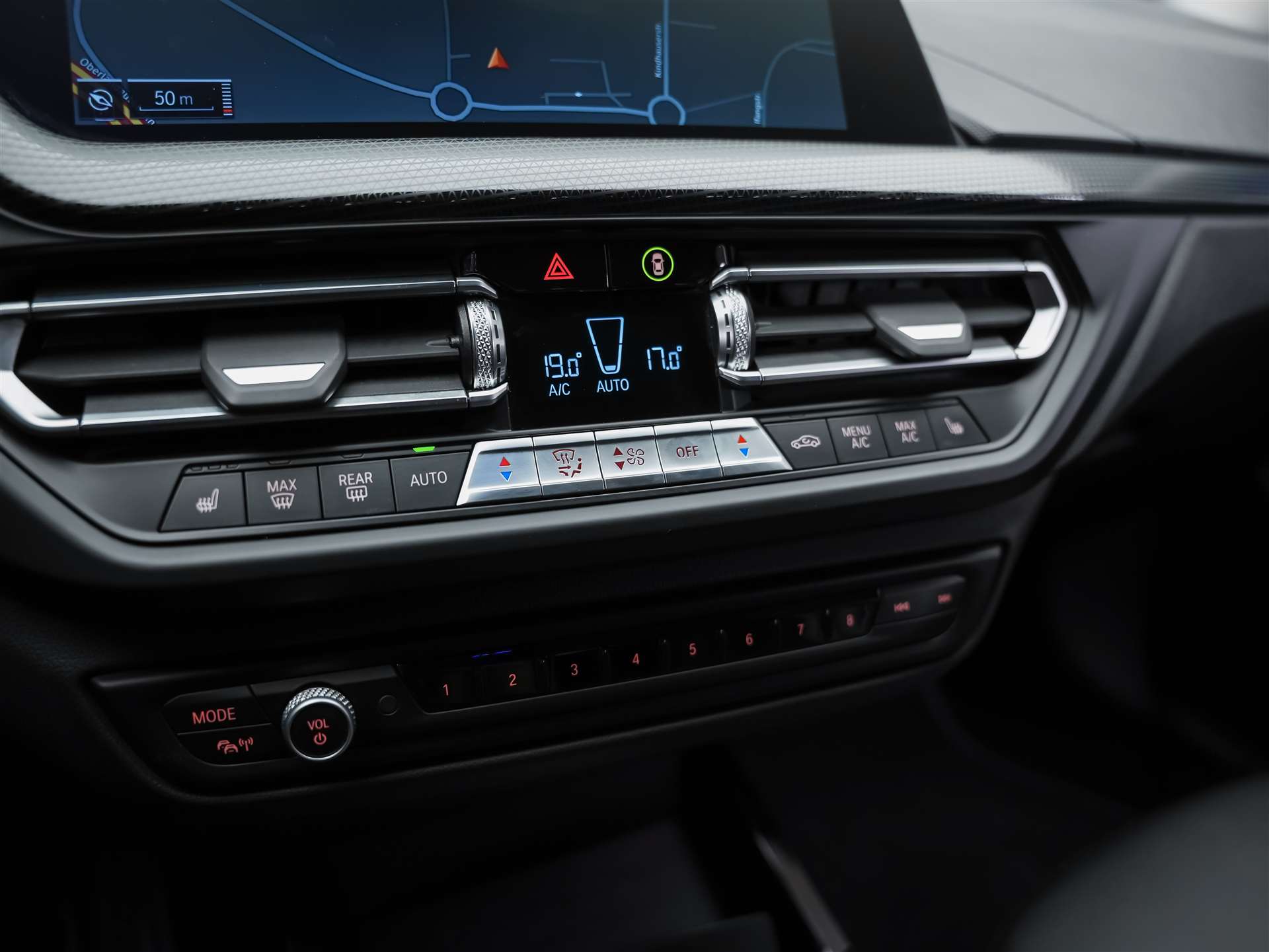 BMW 118i Sport Line Steptronic *CH-Auto*Harman/Kardon*Lenkradheizung*ACC*-image-20