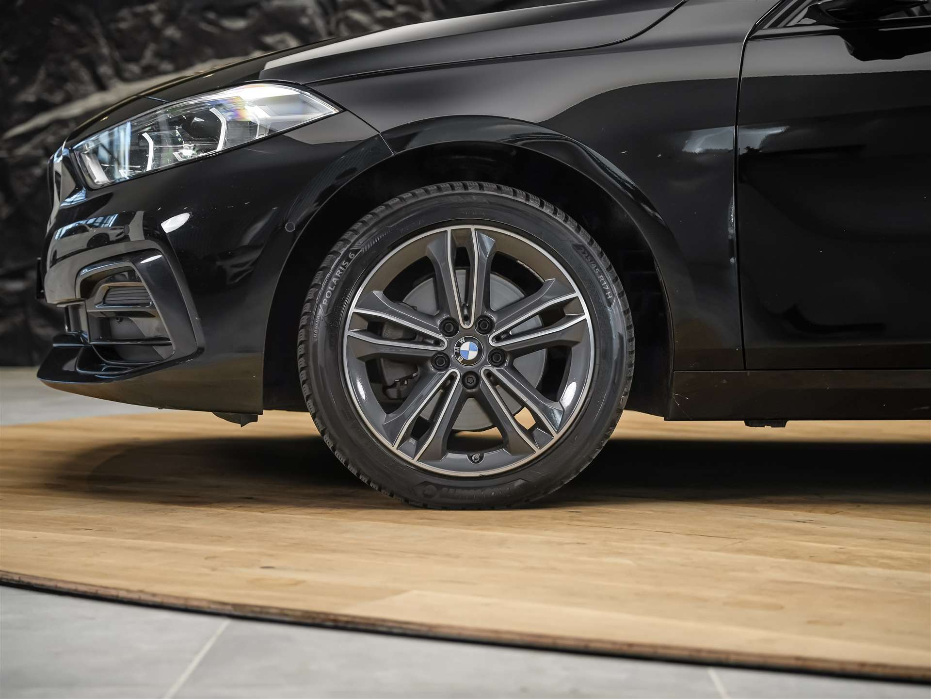 BMW 118i Sport Line Steptronic *CH-Auto*Harman/Kardon*Lenkradheizung*ACC*-image-14