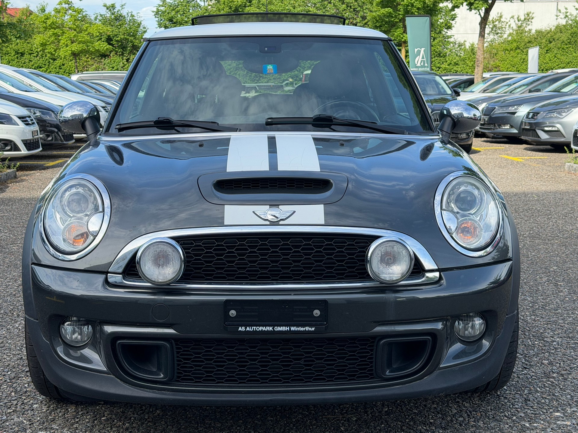 MINI Cooper S Steptronic-showroom-element-1