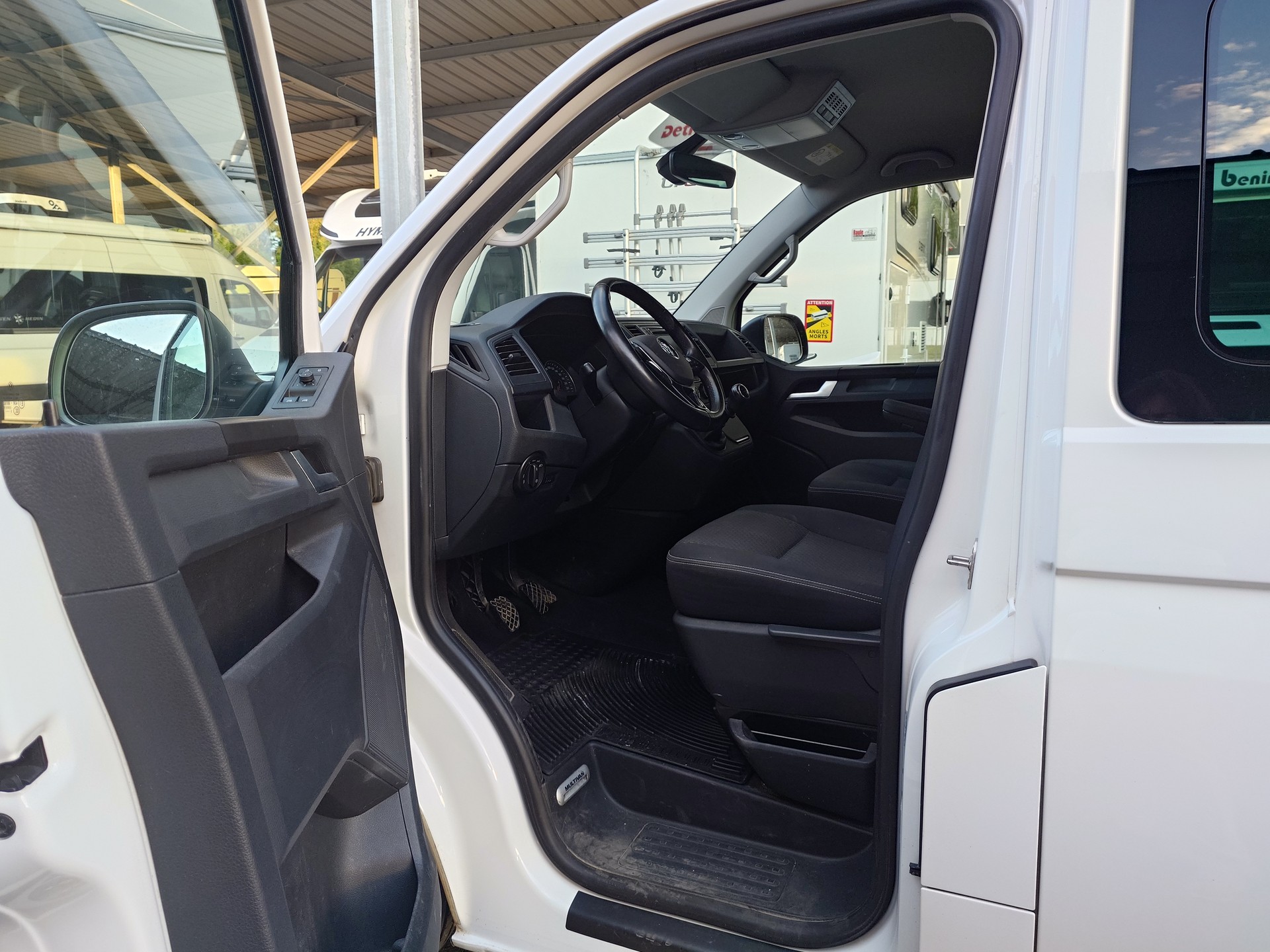 VW T6 Multivan 2.0 TDI Trendline Liberty-image-6