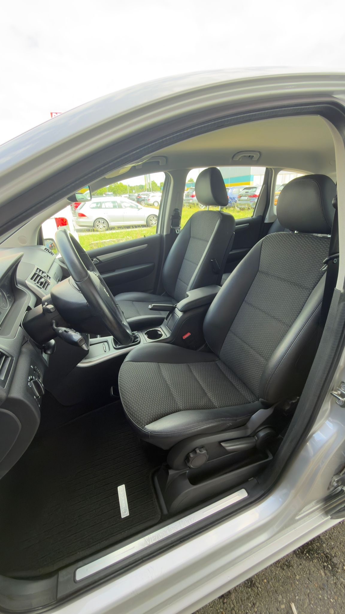 MERCEDES-BENZ A 180 (170) BlueEfficiency Avantgarde Selection-image-13