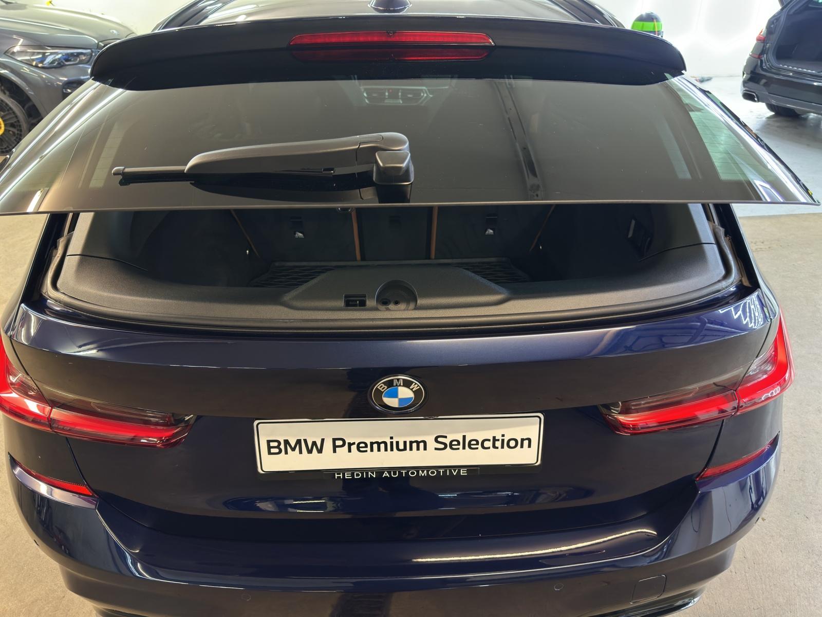 BMW M340i xDrive Touring-image-23