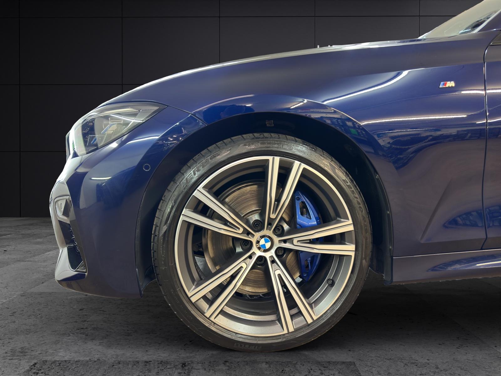 BMW M340i xDrive Touring-image-8