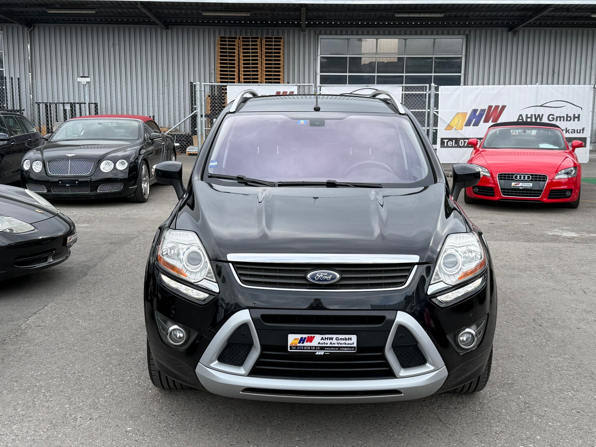 FORD Kuga 2.5 Turbo Titanium 4WD Automatic / Frisch ab MFK / Sportpaket / Navi / Rückfahrkamera / 8-fach Alu-image-1