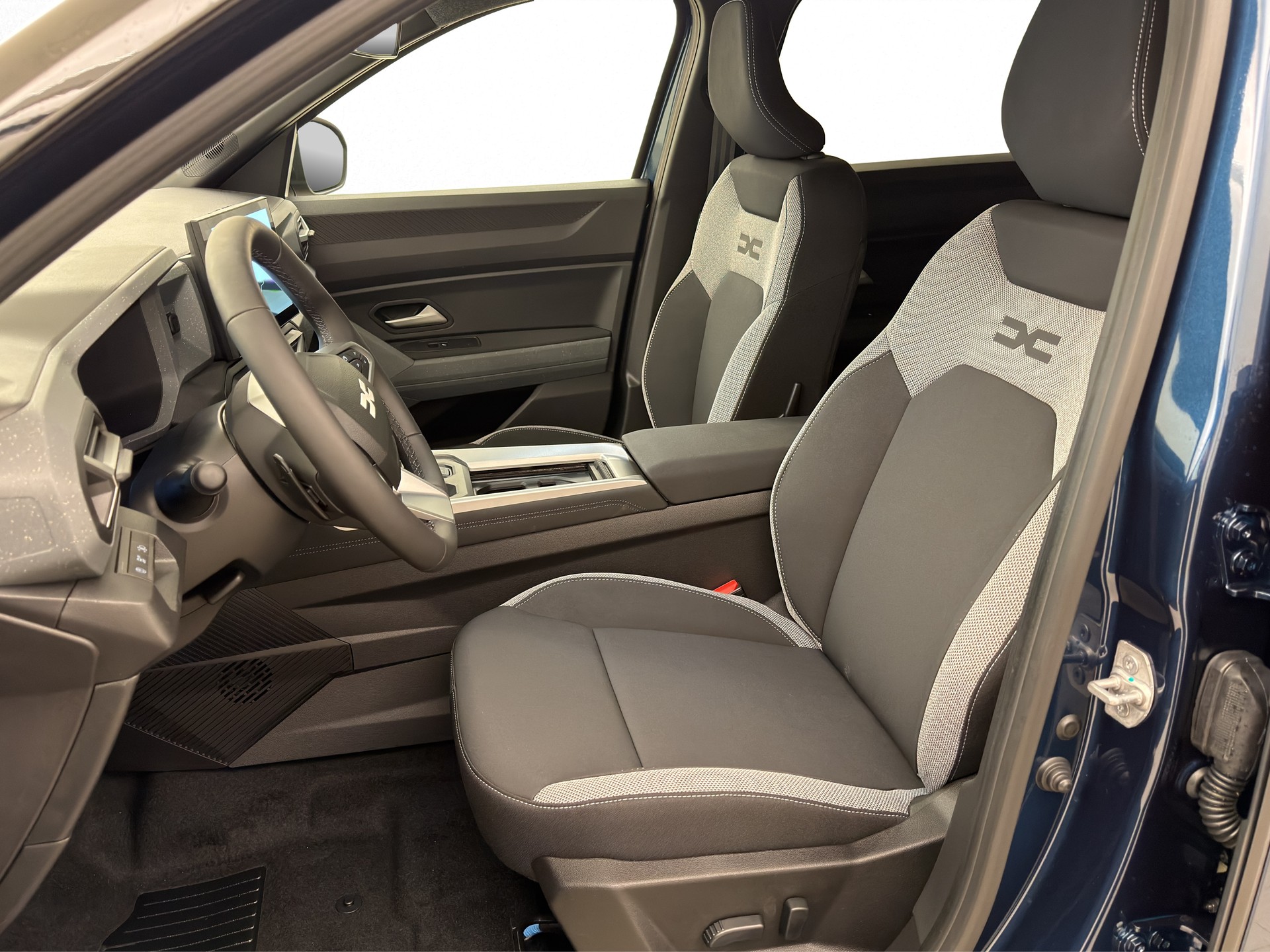 DACIA Bigster 1.2 Hybrid Journey 4WD-image-6