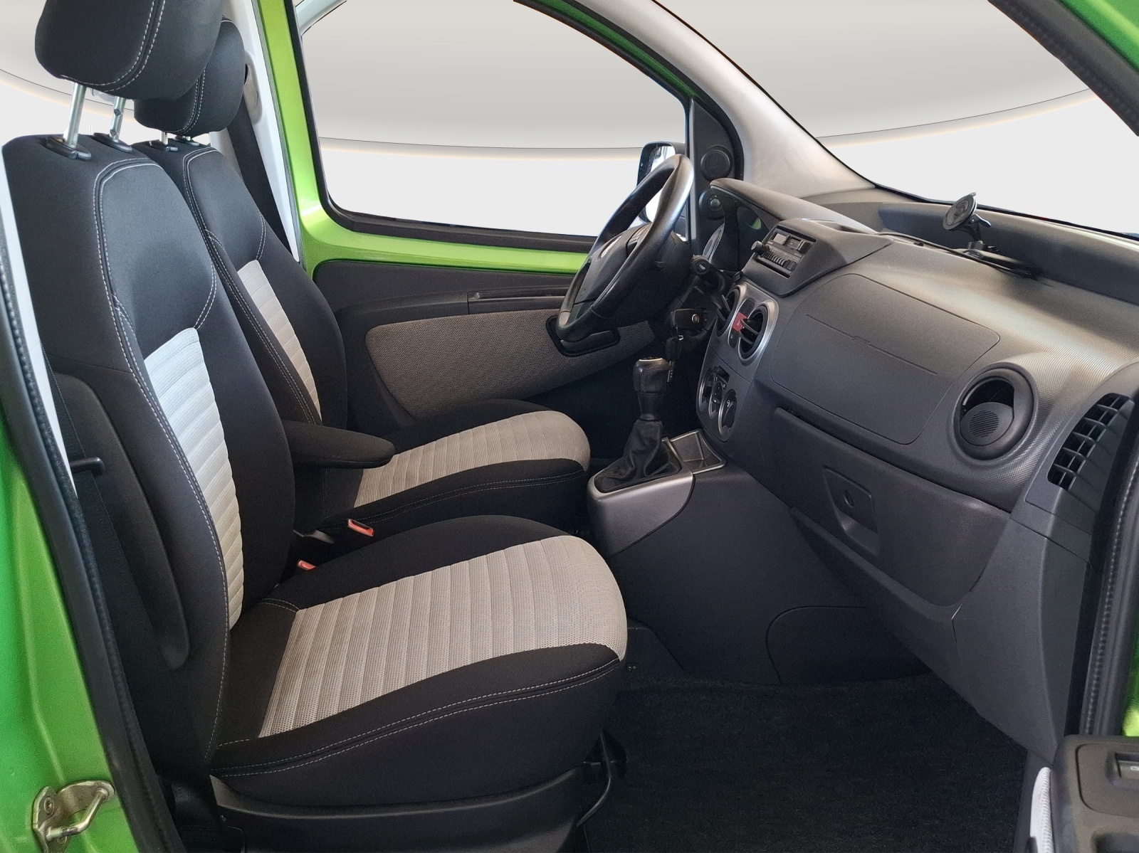 FIAT Qubo 1.4 Dynamic // MFK 24.02.2026 // 8-fach Aluminiumbereift-image-9