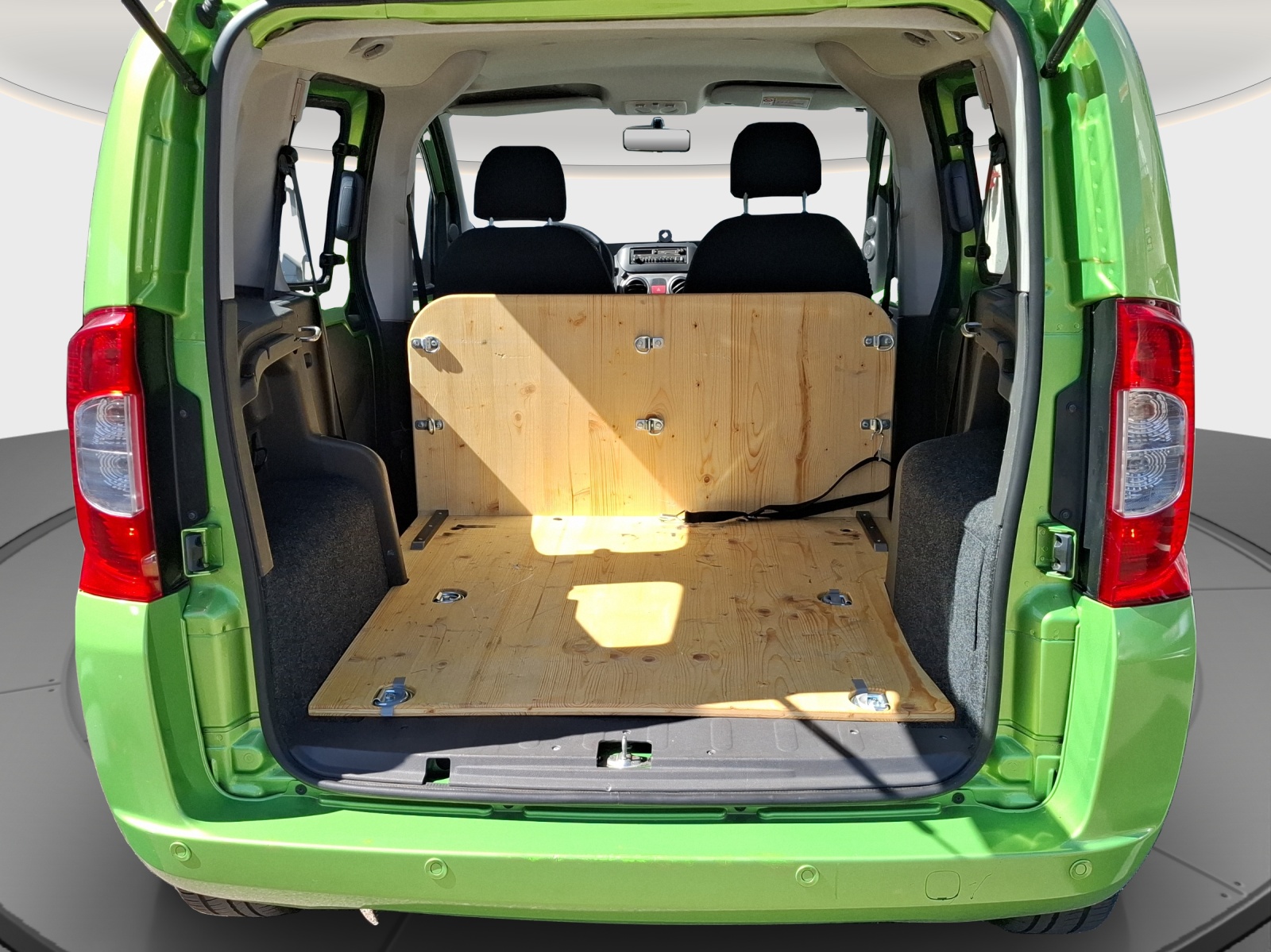 FIAT Qubo 1.4 Dynamic // MFK 24.02.2026 // 8-fach Aluminiumbereift-image-12