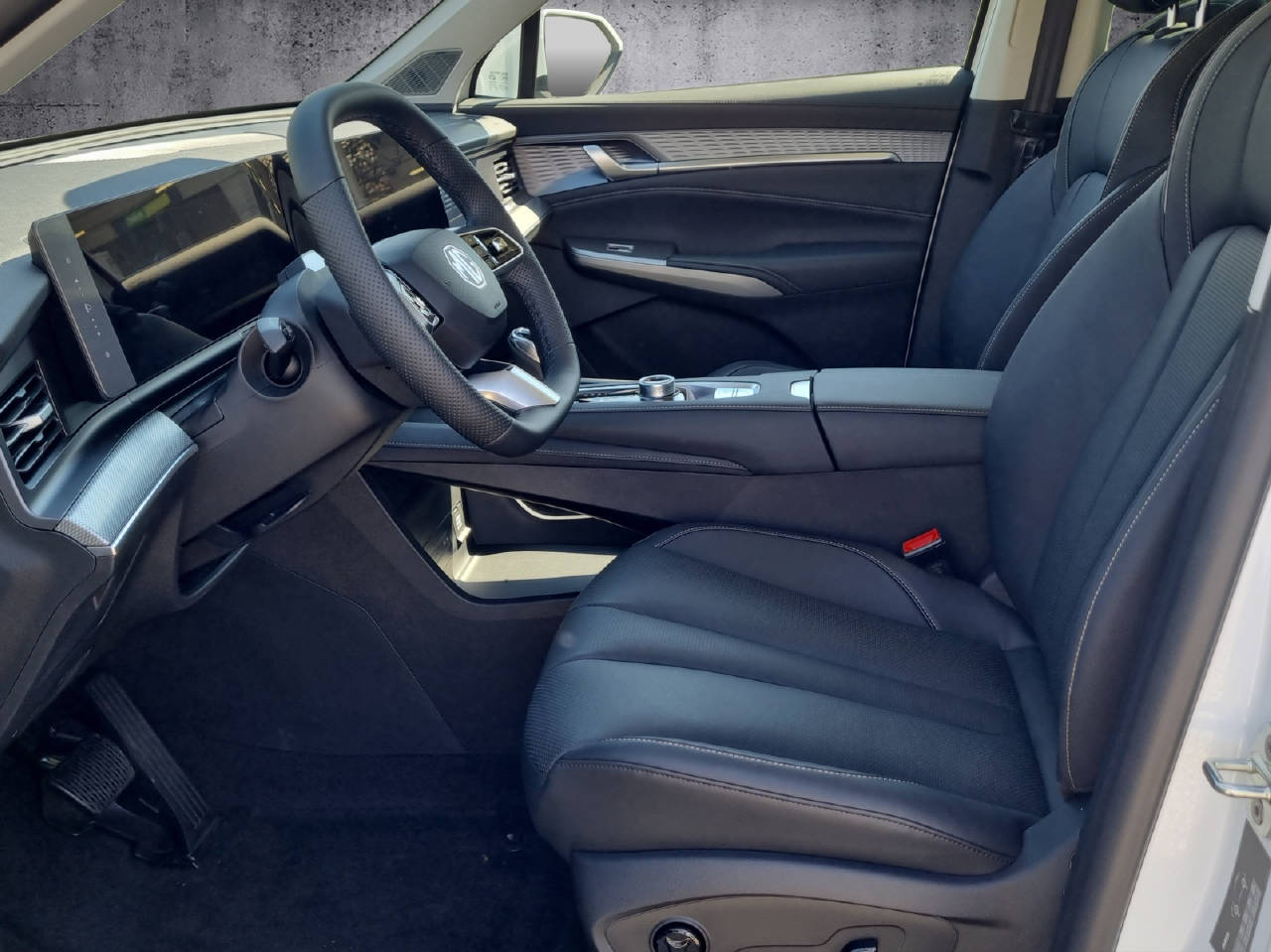 MG S9 1.5 PHEV Premium-image-4