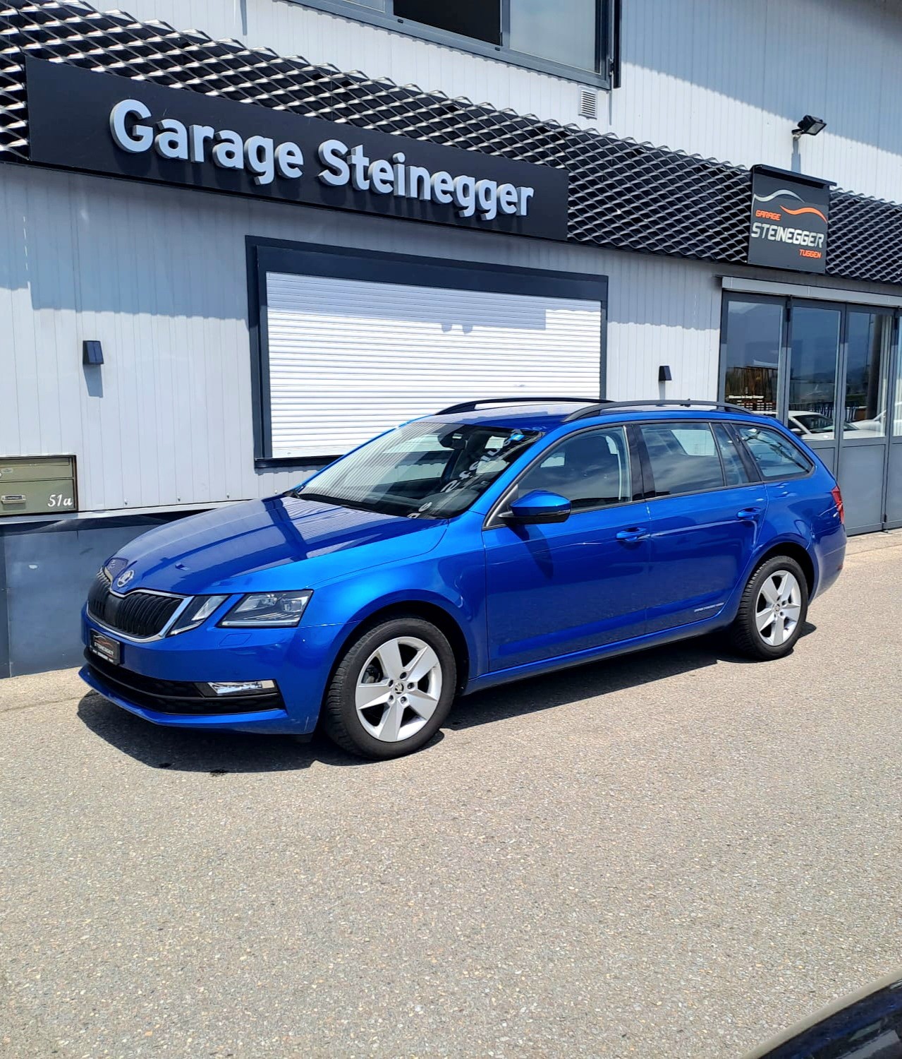 SKODA Octavia Combi 2.0 TDI Style DSG-image-1