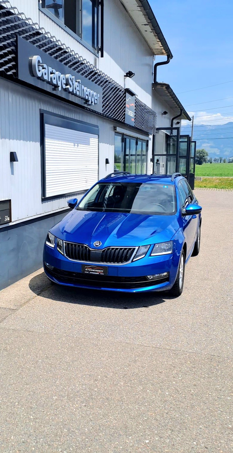 SKODA Octavia Combi 2.0 TDI Style DSG-image-3