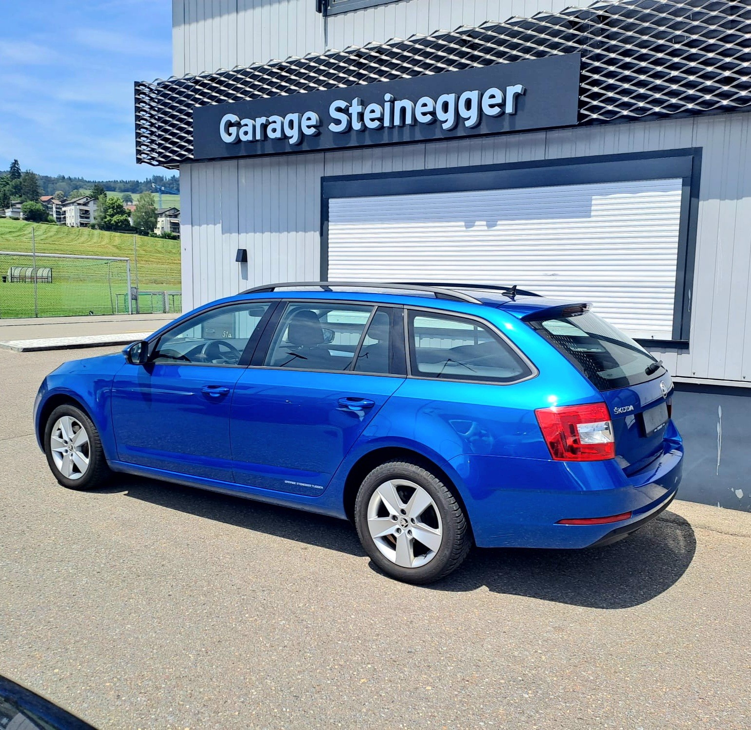 SKODA Octavia Combi 2.0 TDI Style DSG-image-6
