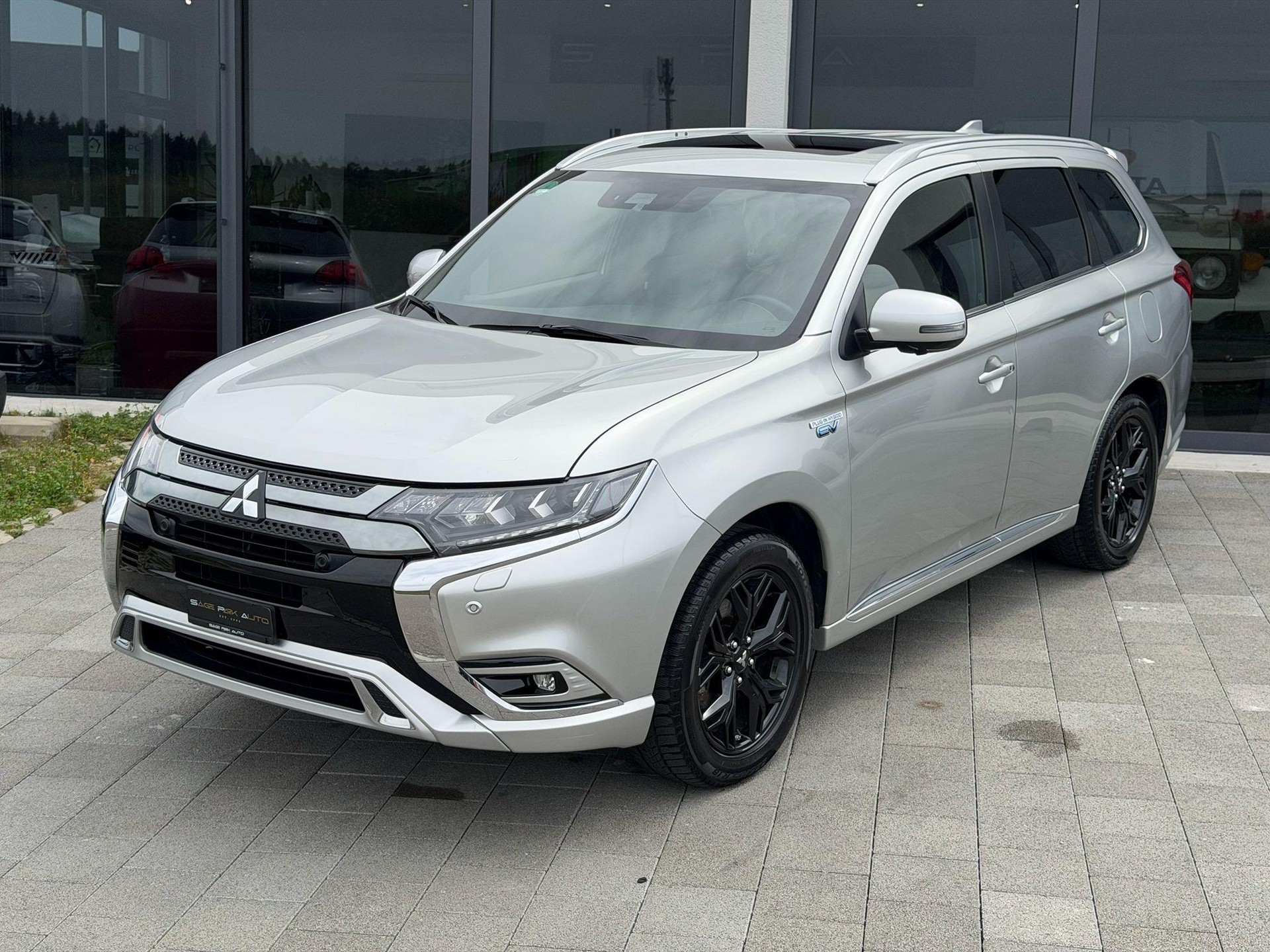 MITSUBISHI Outlander 2.4 PHEV Diamond