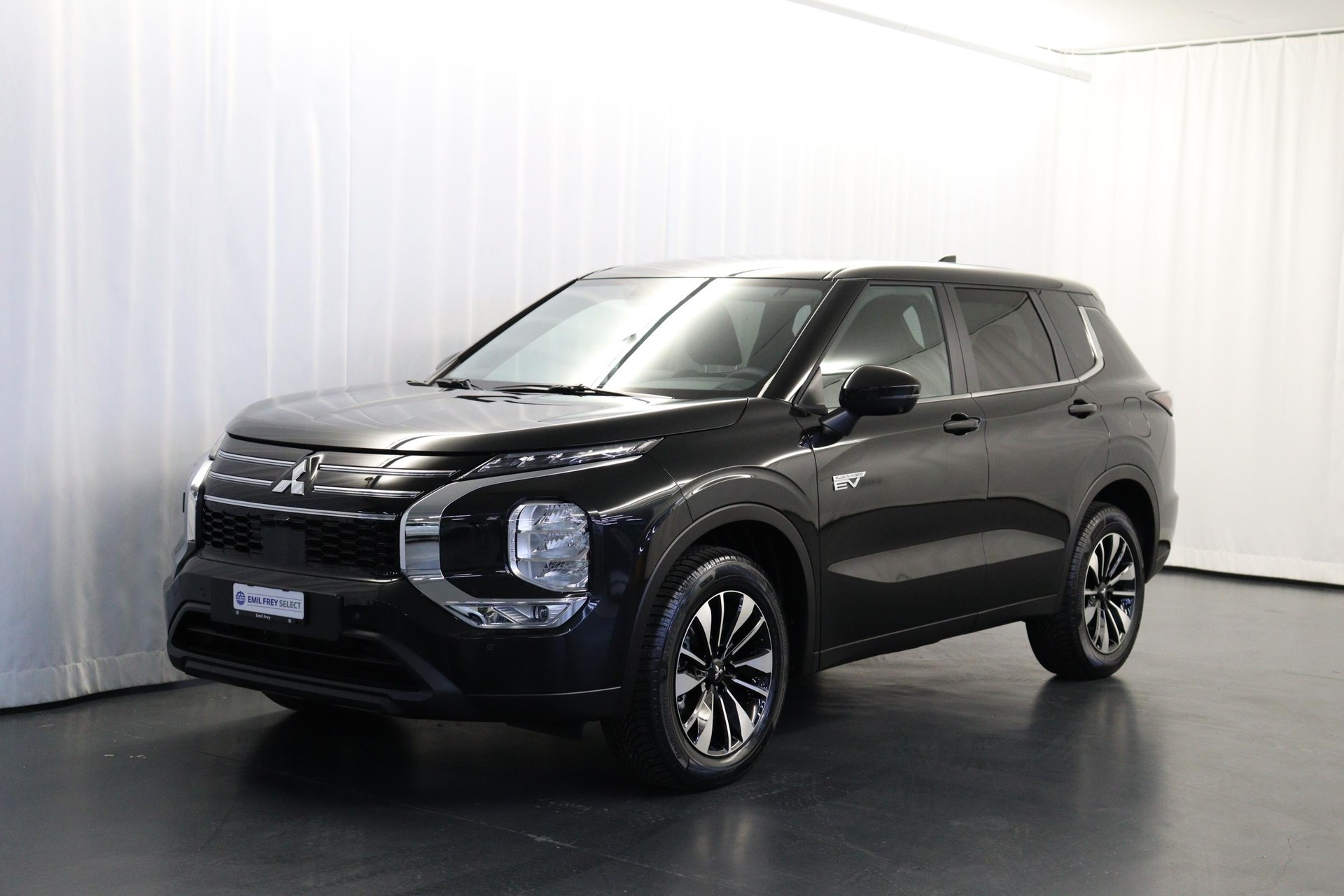 MITSUBISHI Outlander 2.4 PHEV Invite 4x4-showroom-element-1