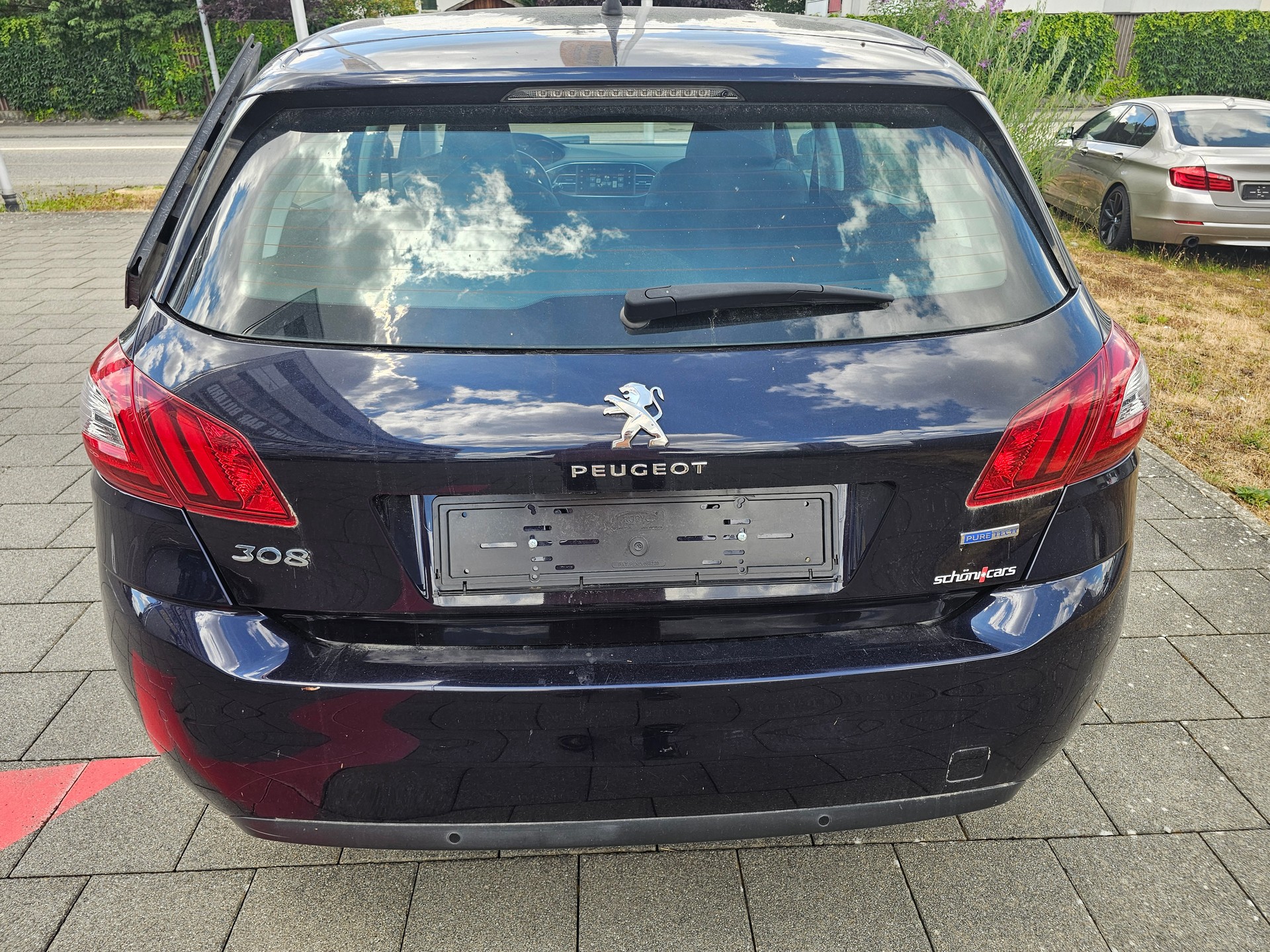PEUGEOT 308 1.2 THP GT Line-image-5