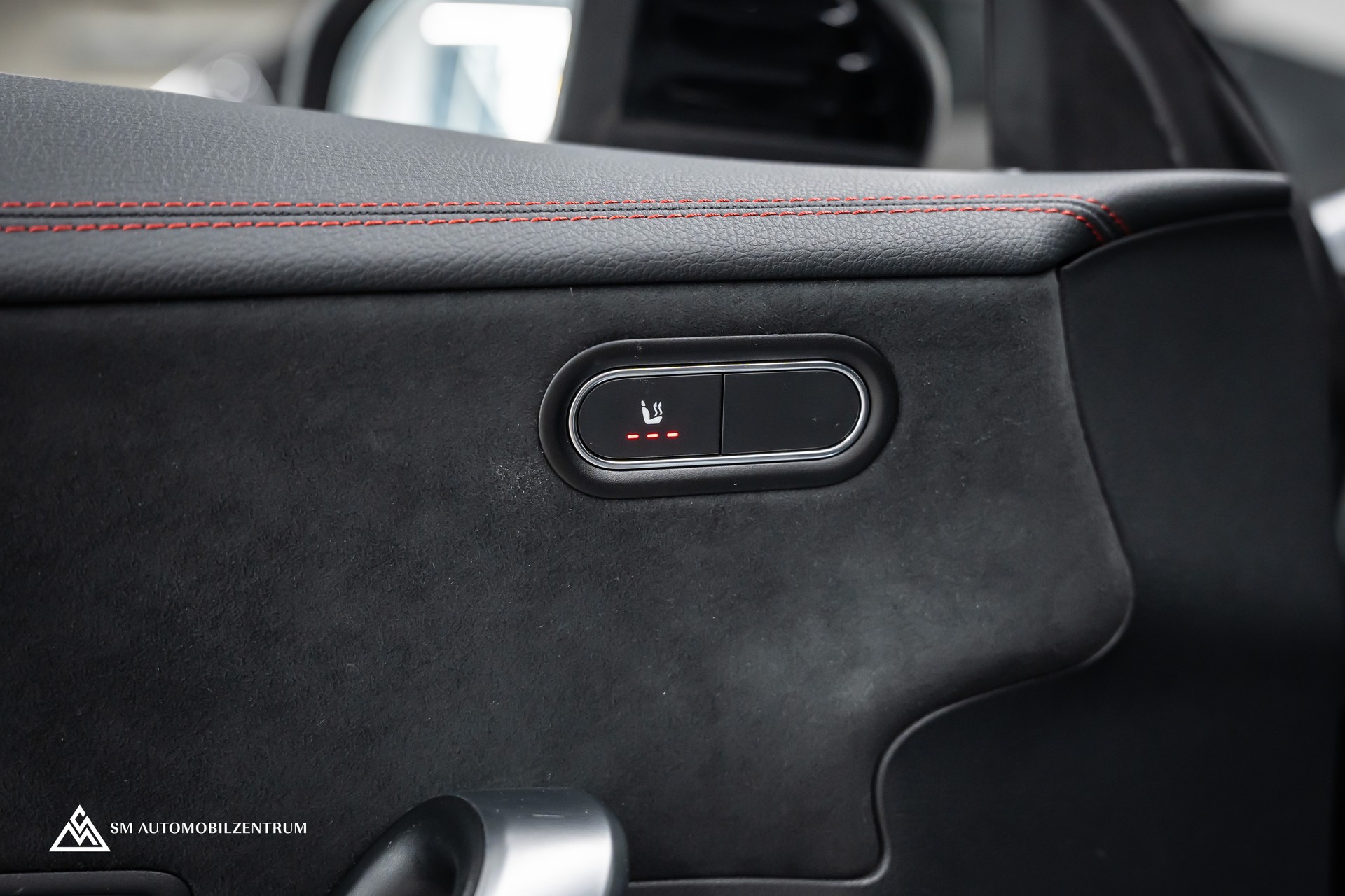 MERCEDES-BENZ CLA 45 S AMG 4matic+ / Aeropaket / Designo Magno / 360° / Head-Up / Burmester-image-20