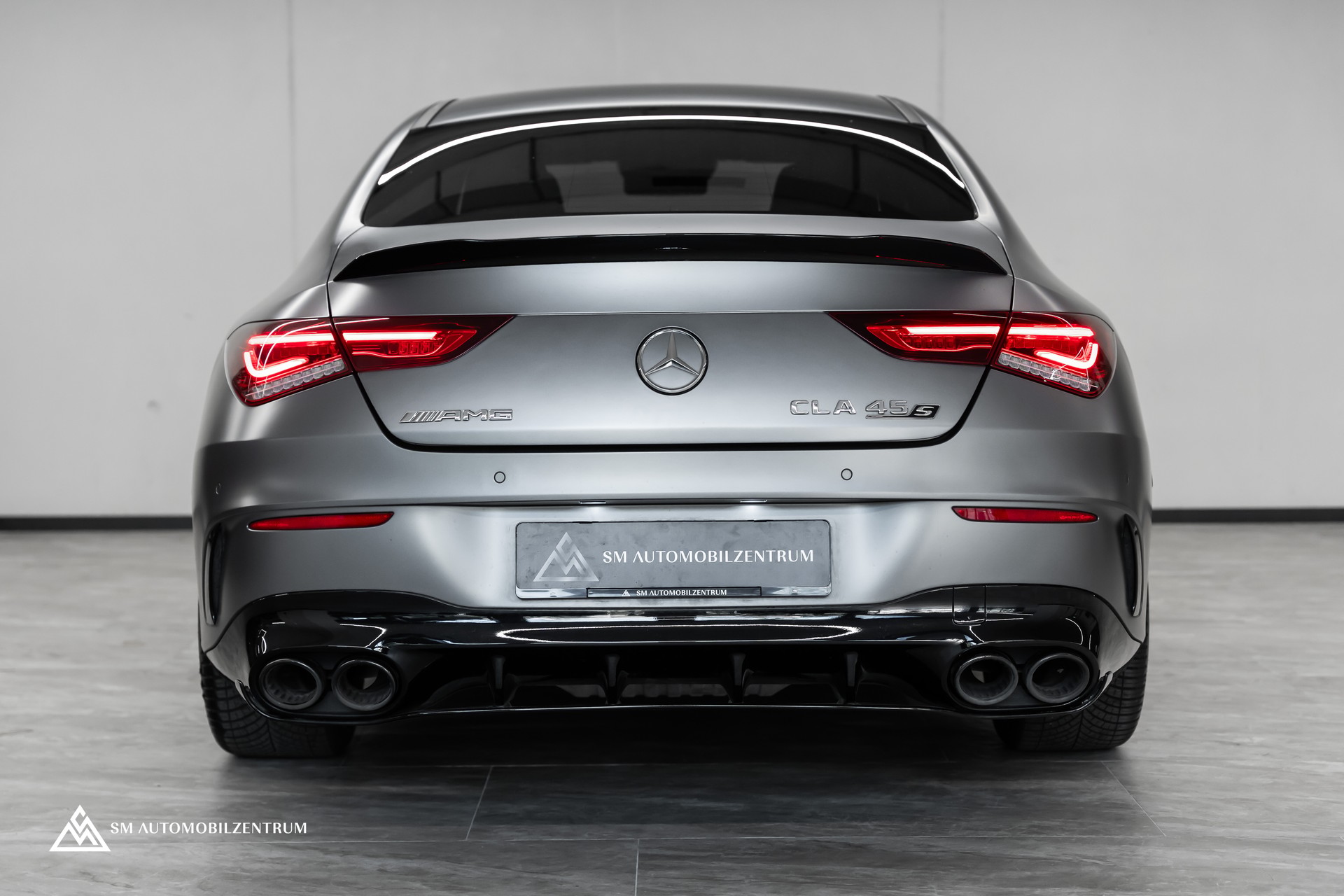MERCEDES-BENZ CLA 45 S AMG 4matic+ / Aeropaket / Designo Magno / 360° / Head-Up / Burmester-image-11