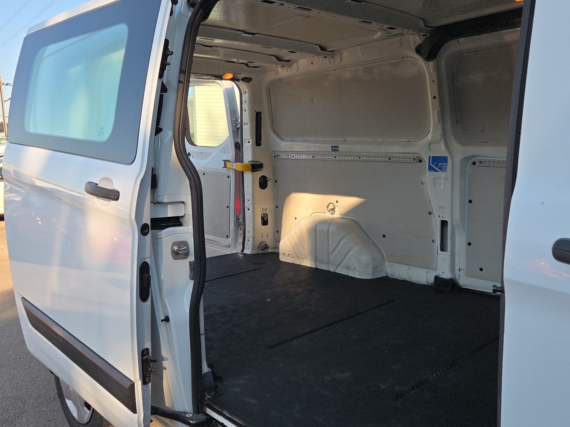 FORD Transit Custom Van 320 L2H1 Trend-image-13