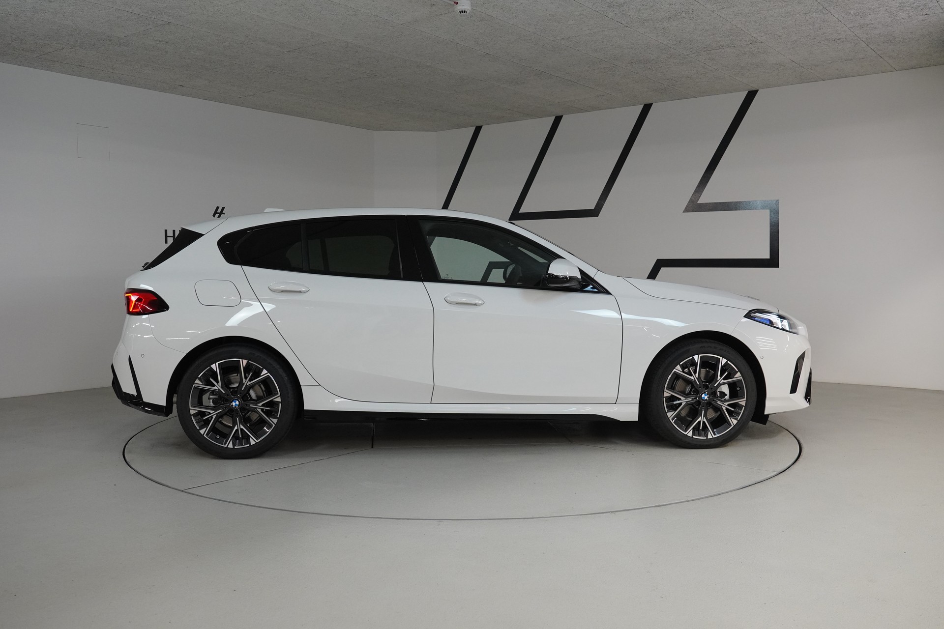 BMW 116 Steptronic M Sport-image-7